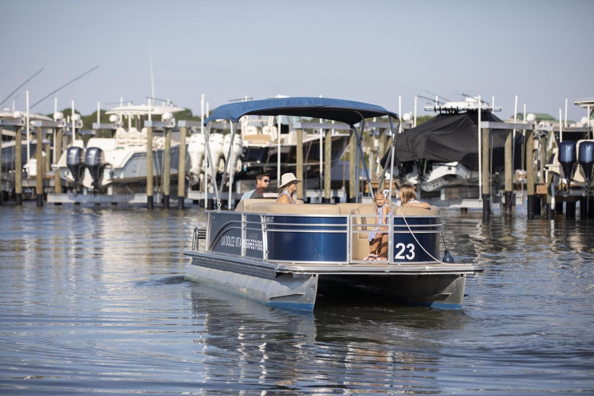 Waterside With Award Winning Design And Pool Villa Destin