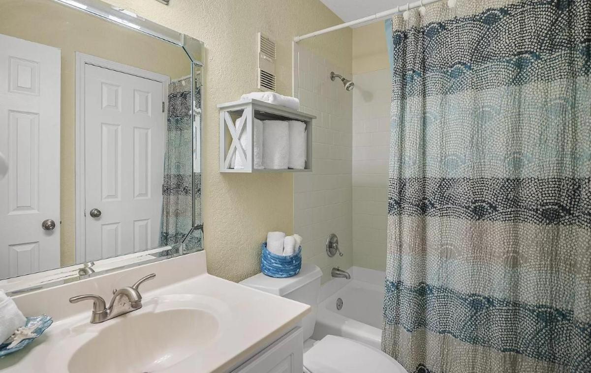 Surf And Racquet Unit 311 Holiday home Destin