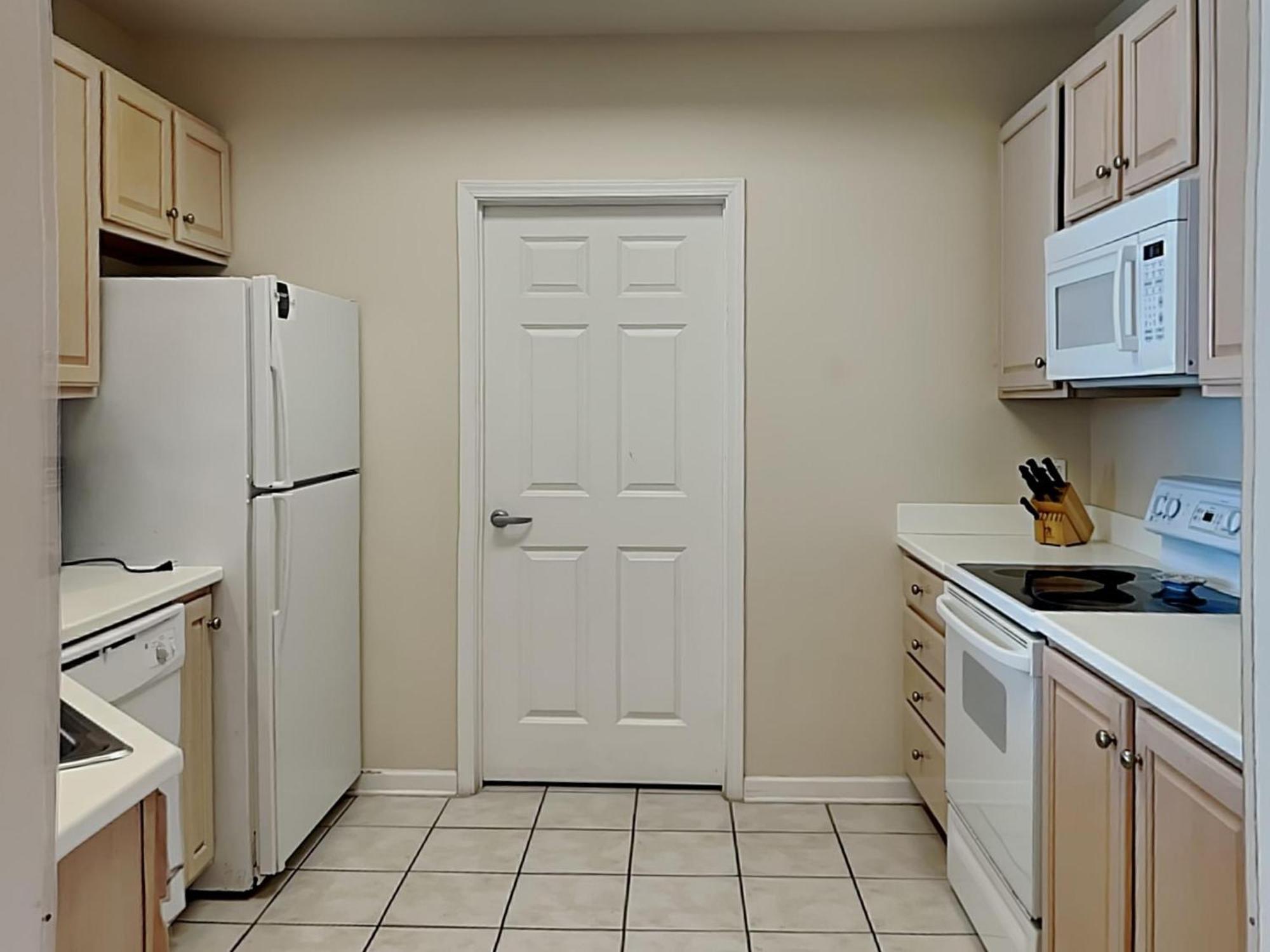 Silver Towers 1805e
