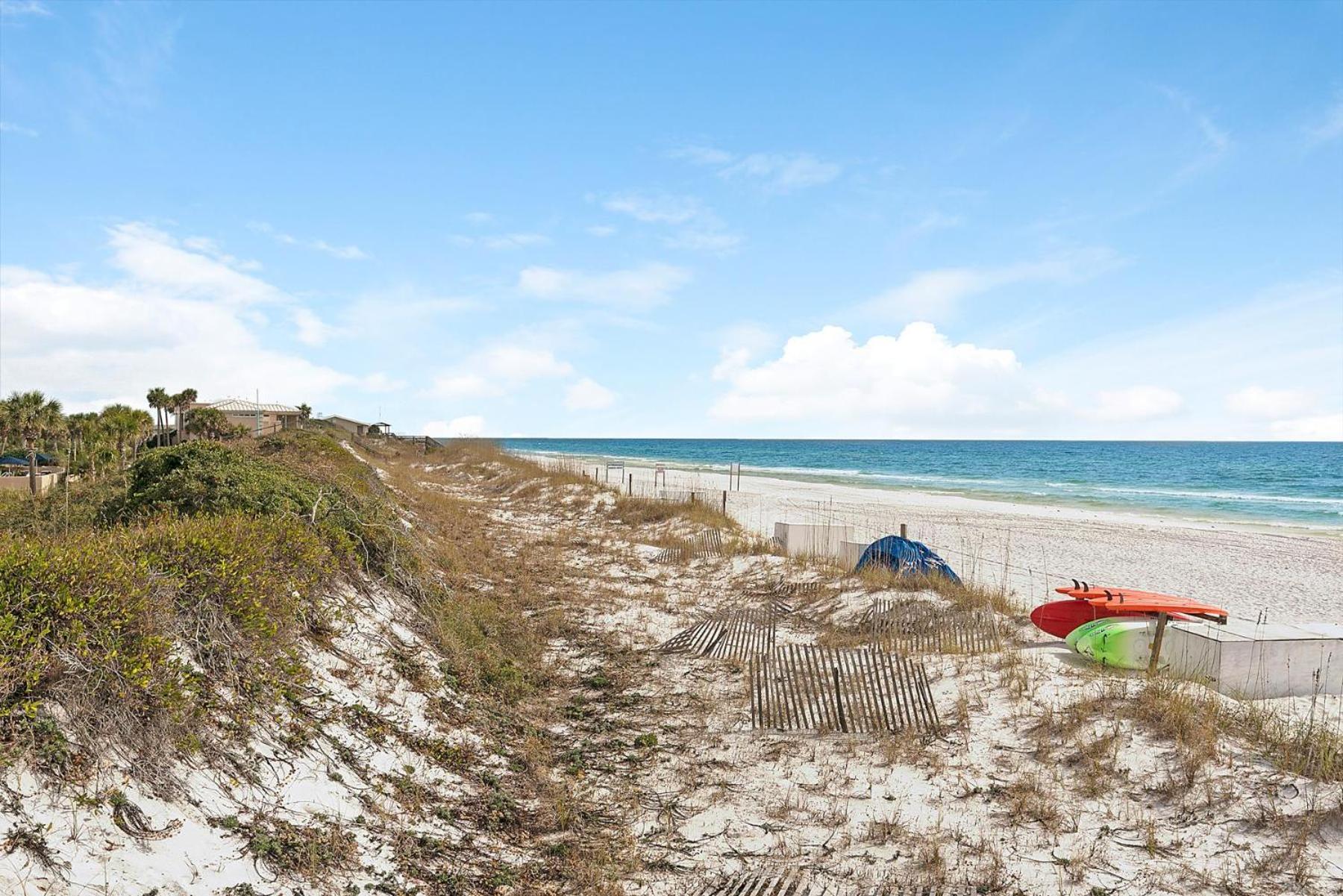 Manor 1110 Destin