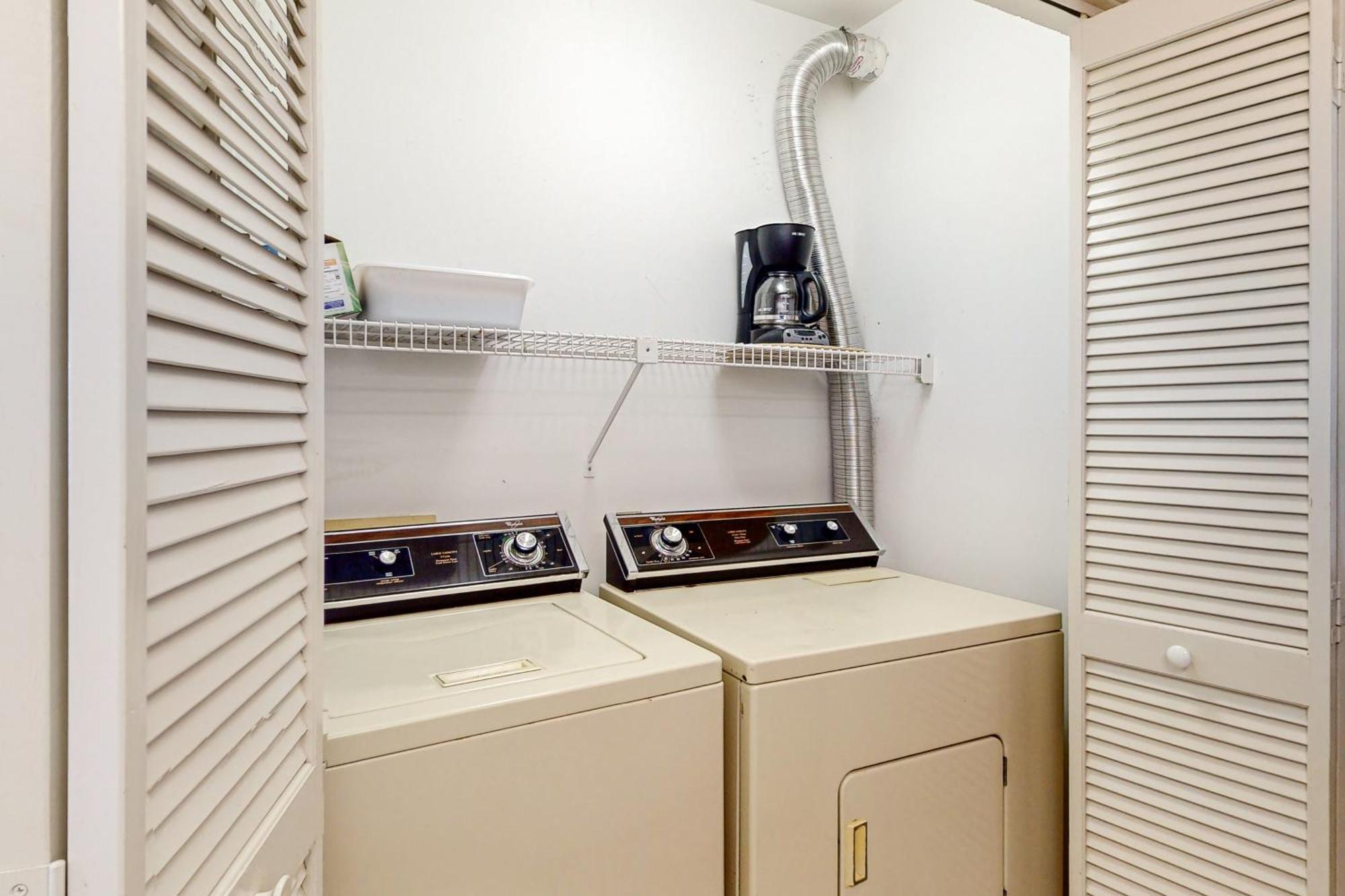 Tops'l Manor 401 Apartment