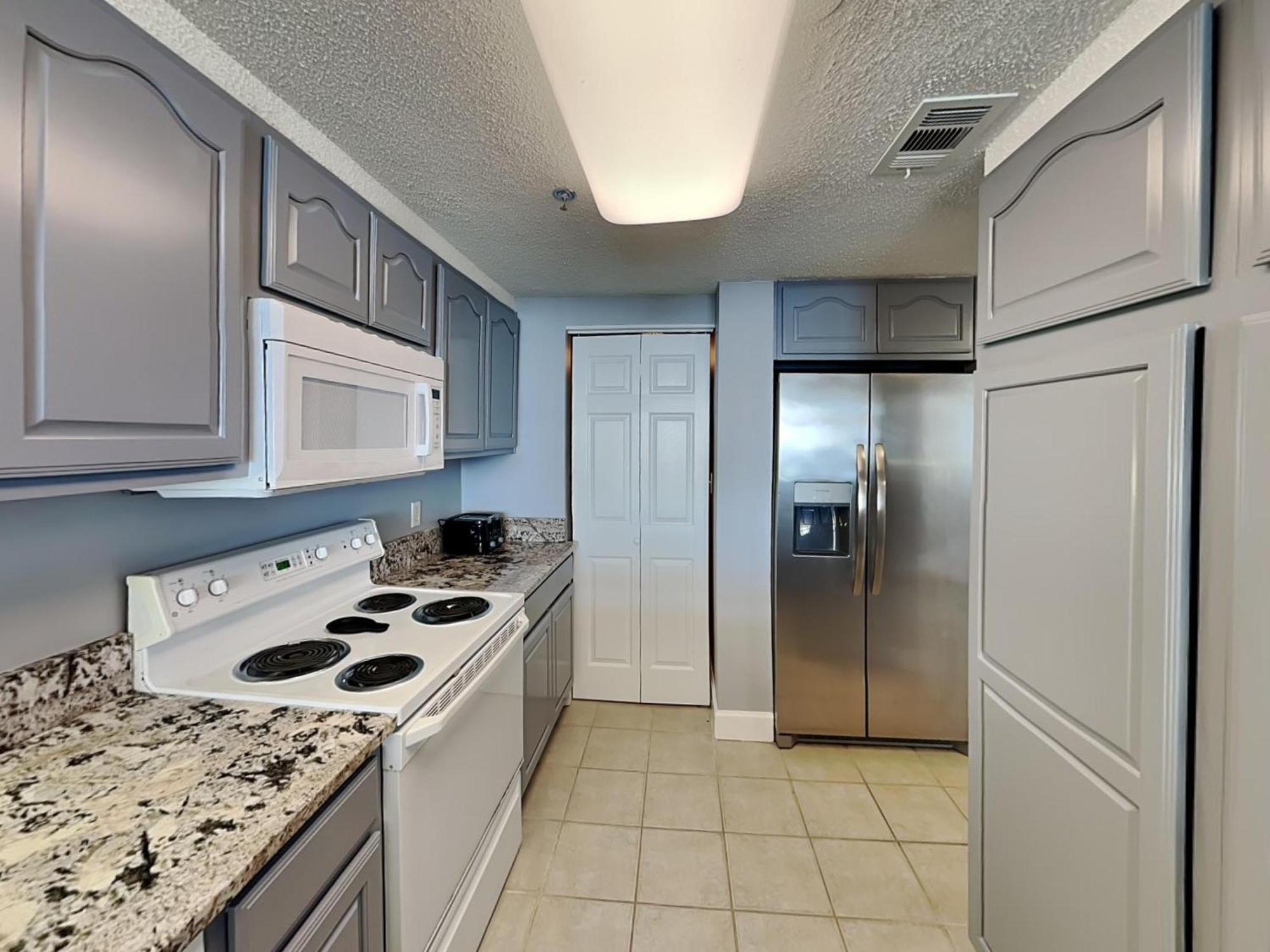 Apartment Jade East Towers #1430