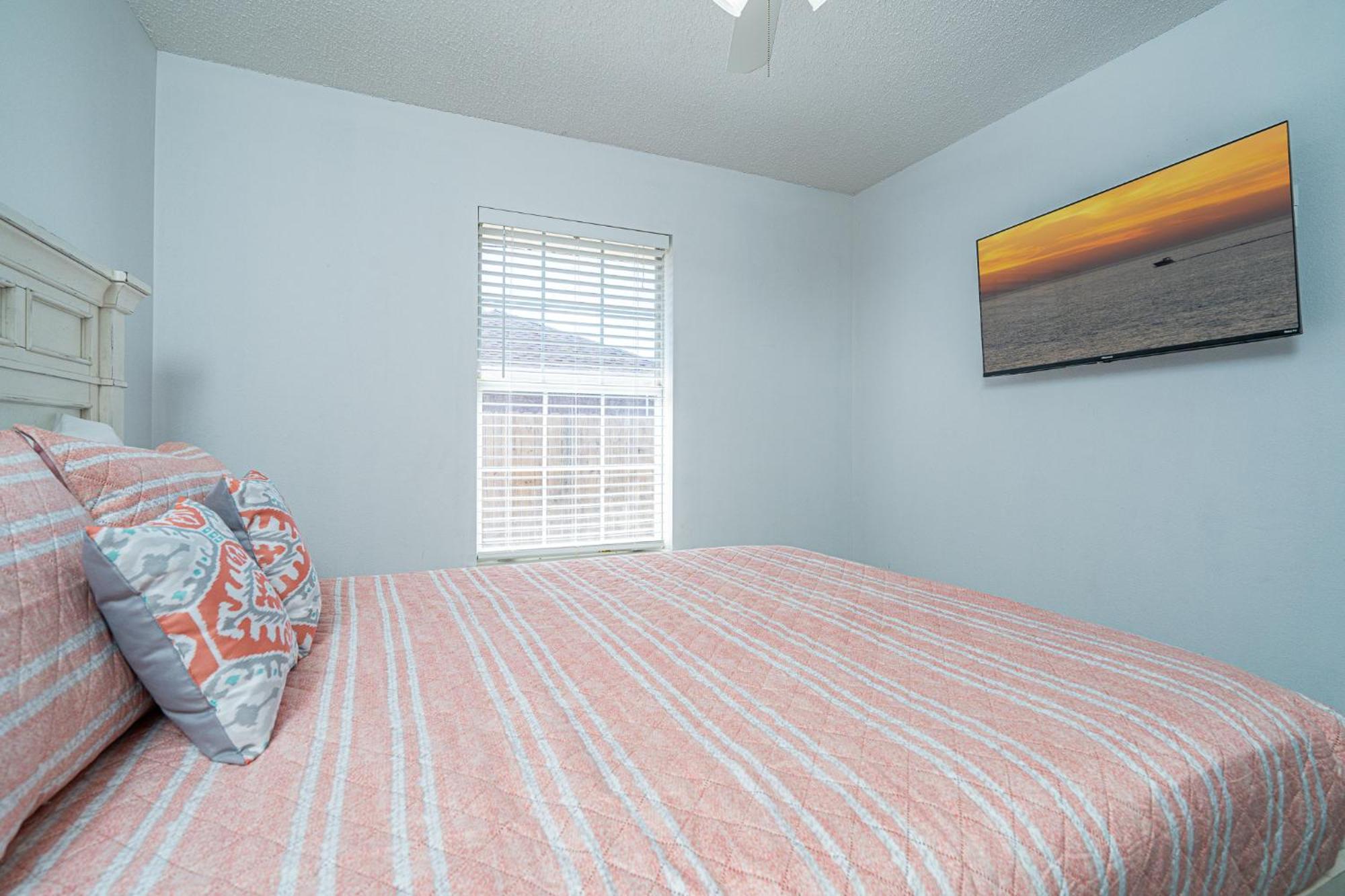 Windstarr Destin- Golf Cart Included, One Level, Close To Beach, Pet Friendly * Destin