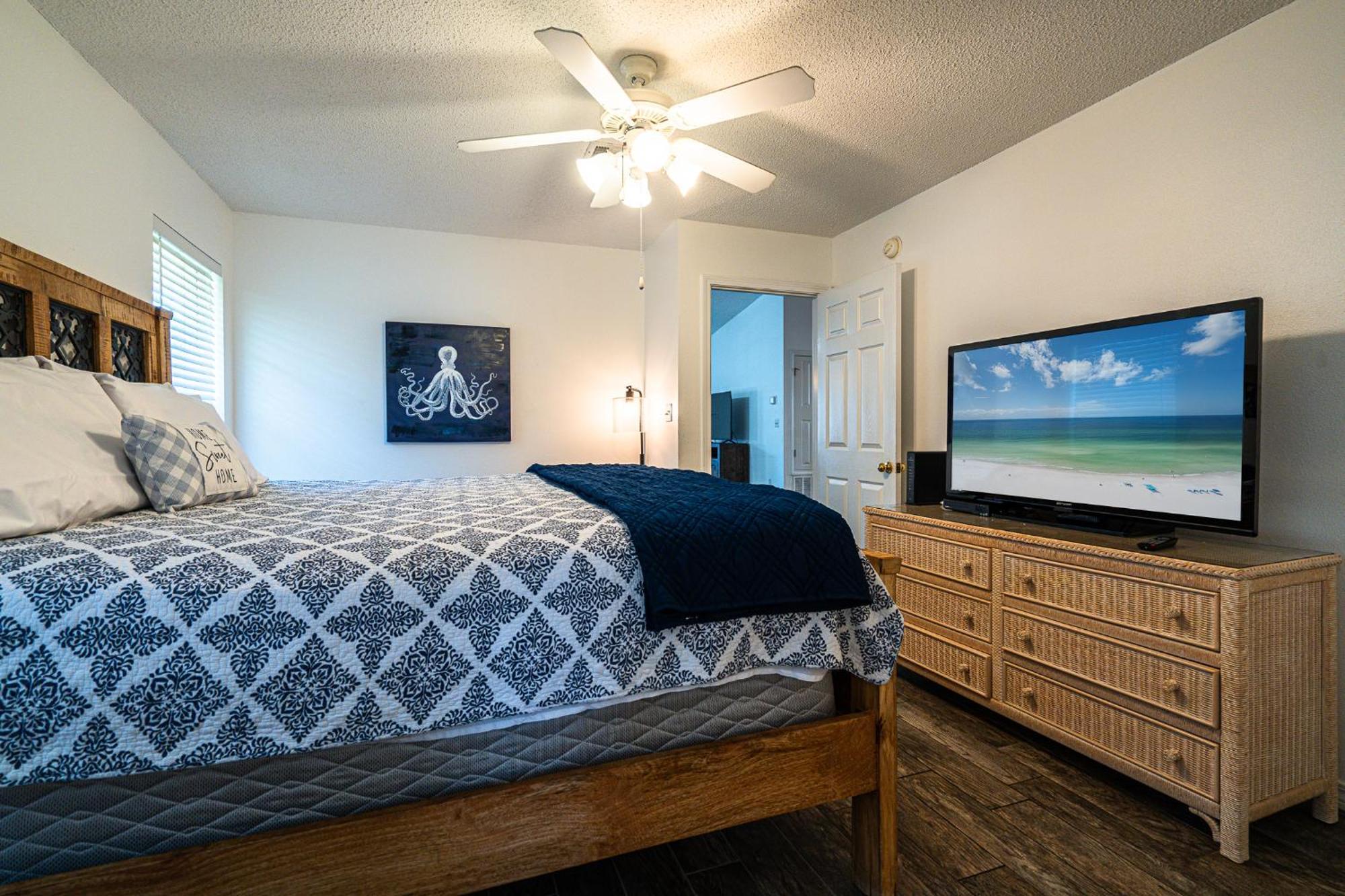 Windstarr Destin- Golf Cart Included, One Level, Close To Beach, Pet Friendly Holiday home *