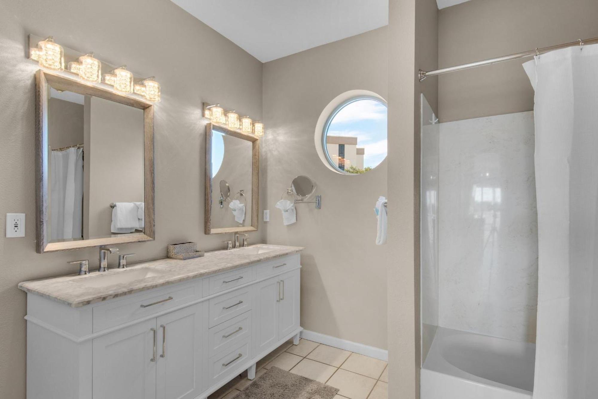 Haven- Pointe 703 Holiday home