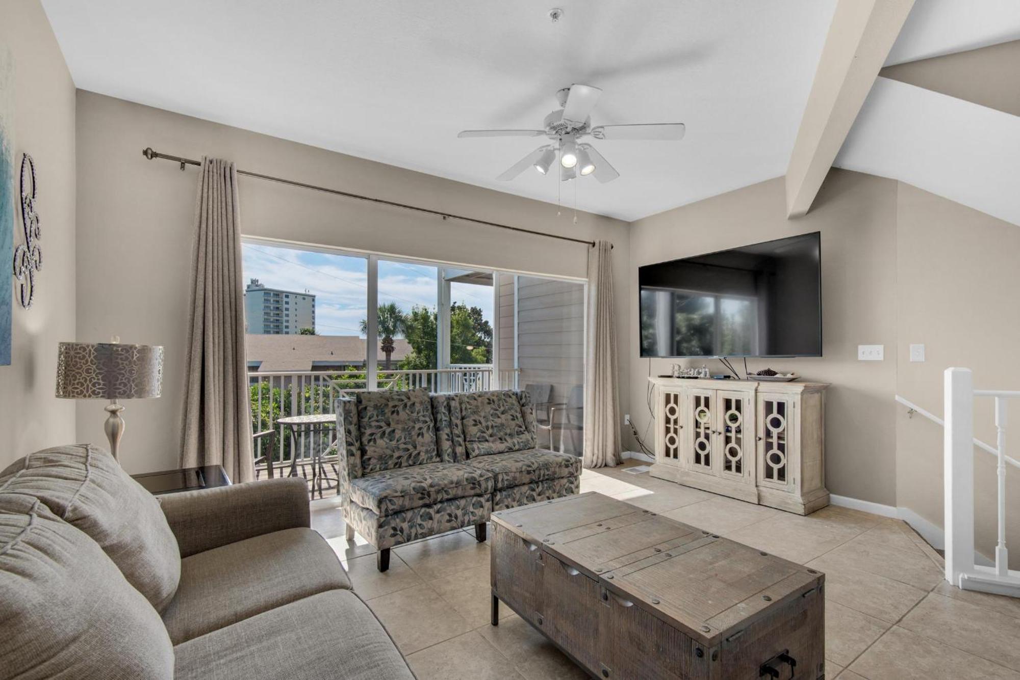 Haven- Pointe 703 *