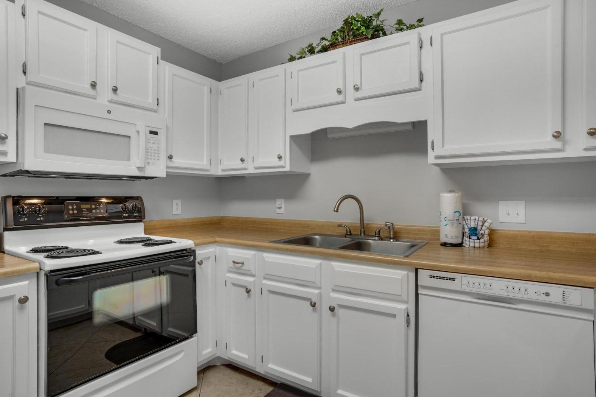 Seabreeze Escape Apartment