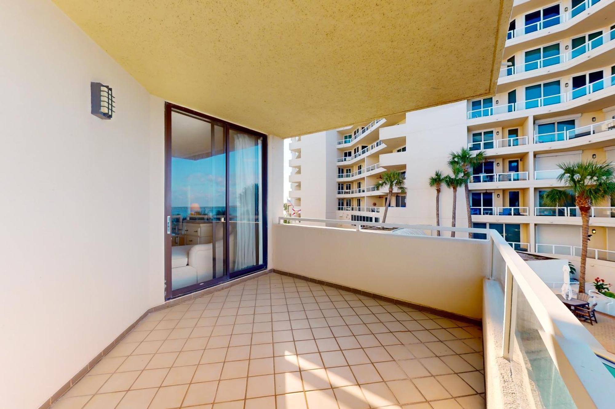 East Pass Towers 212
