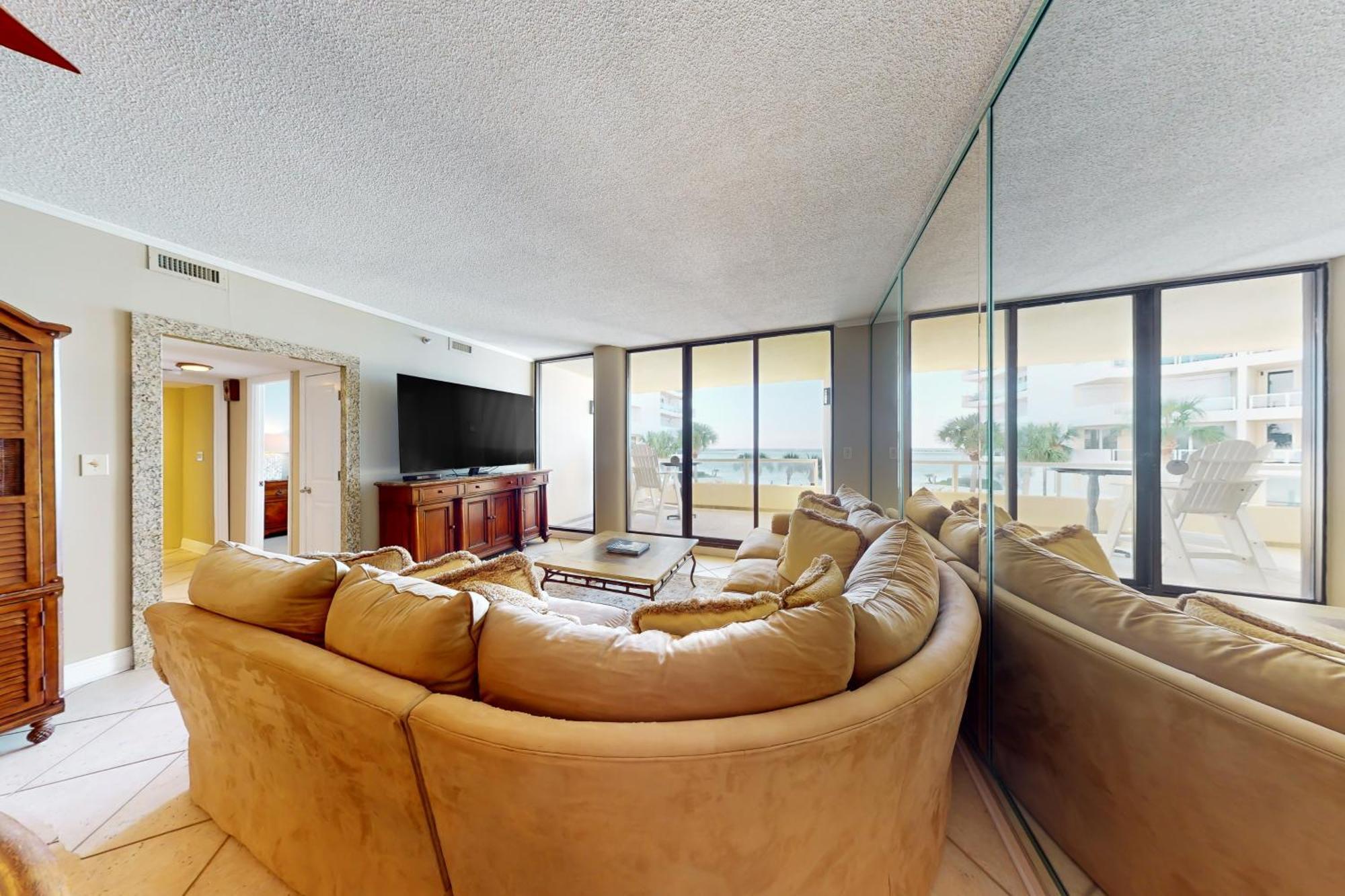 East Pass Towers 212