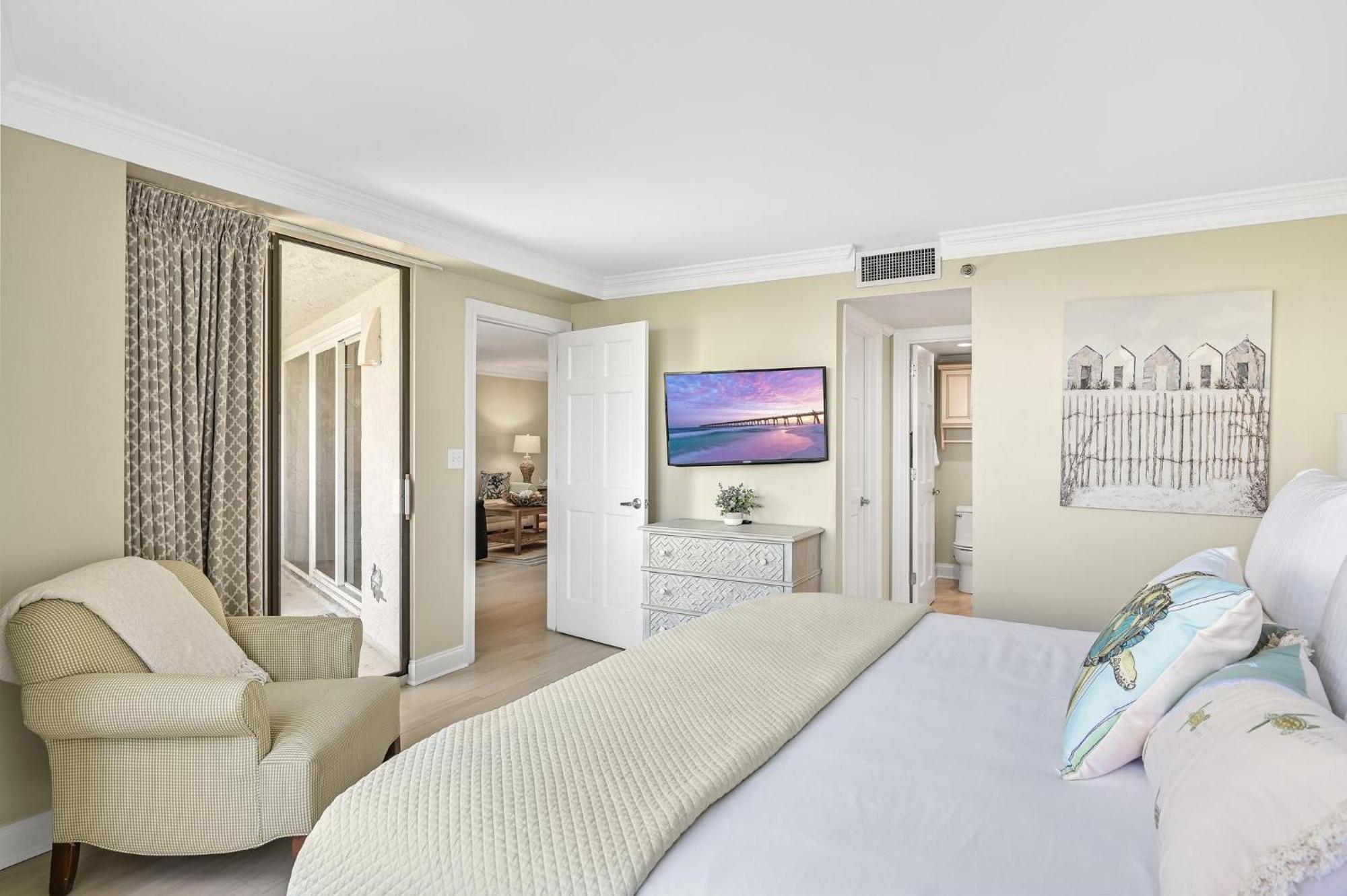Beachside Two 4205 Holiday home *