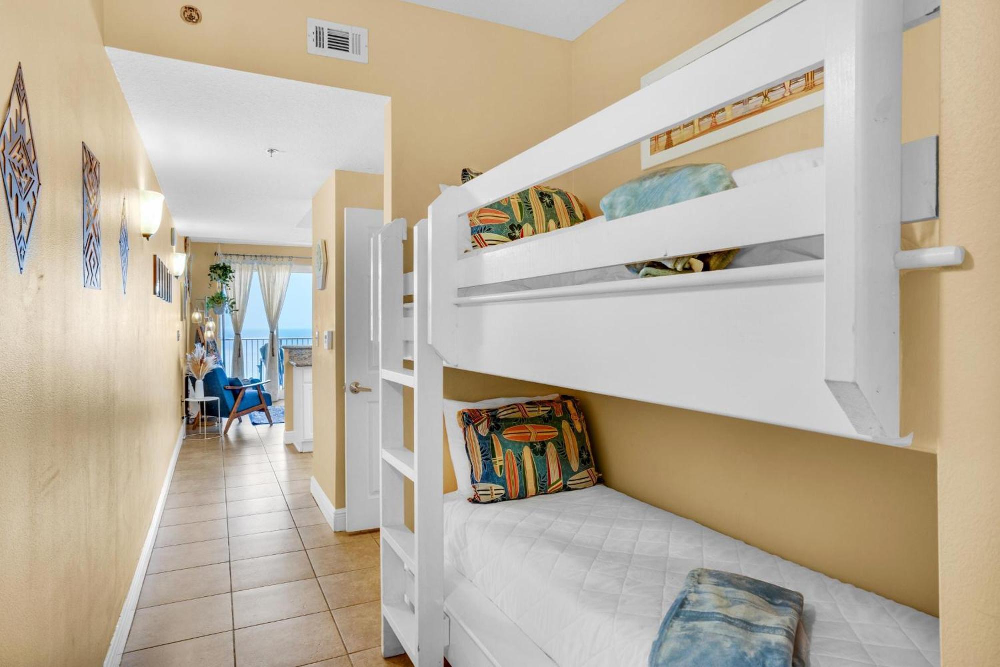 Ariel Dunes I 1706 Apartment *