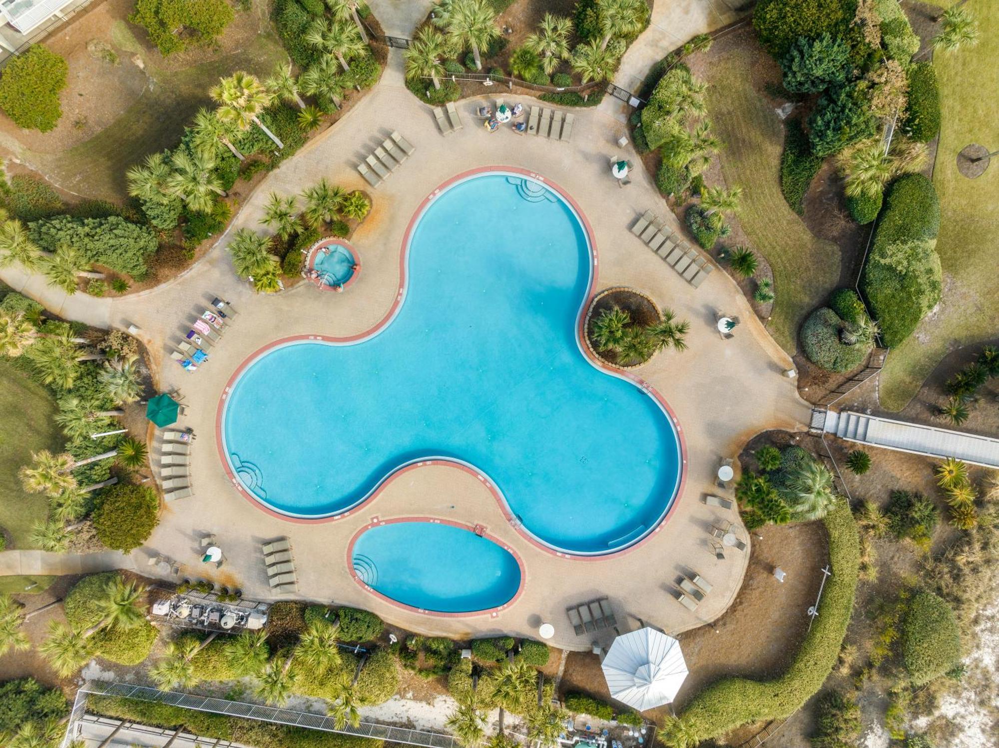 Holiday home Crescent At Miramar-gulf Front Luxury Condo-free Chairs!