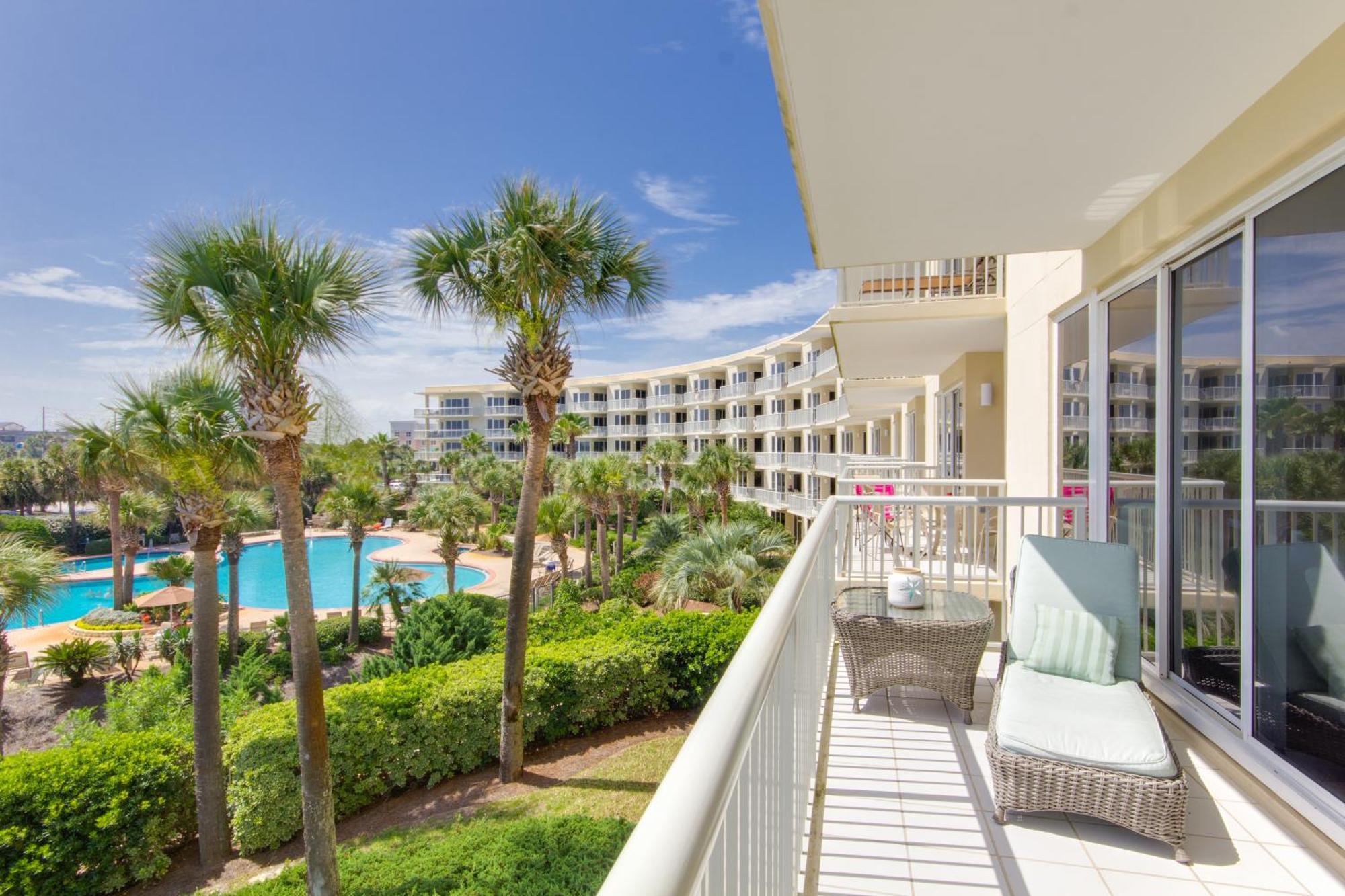 Crescent At Miramar-gulf Front Luxury Condo-free Chairs! Holiday home *