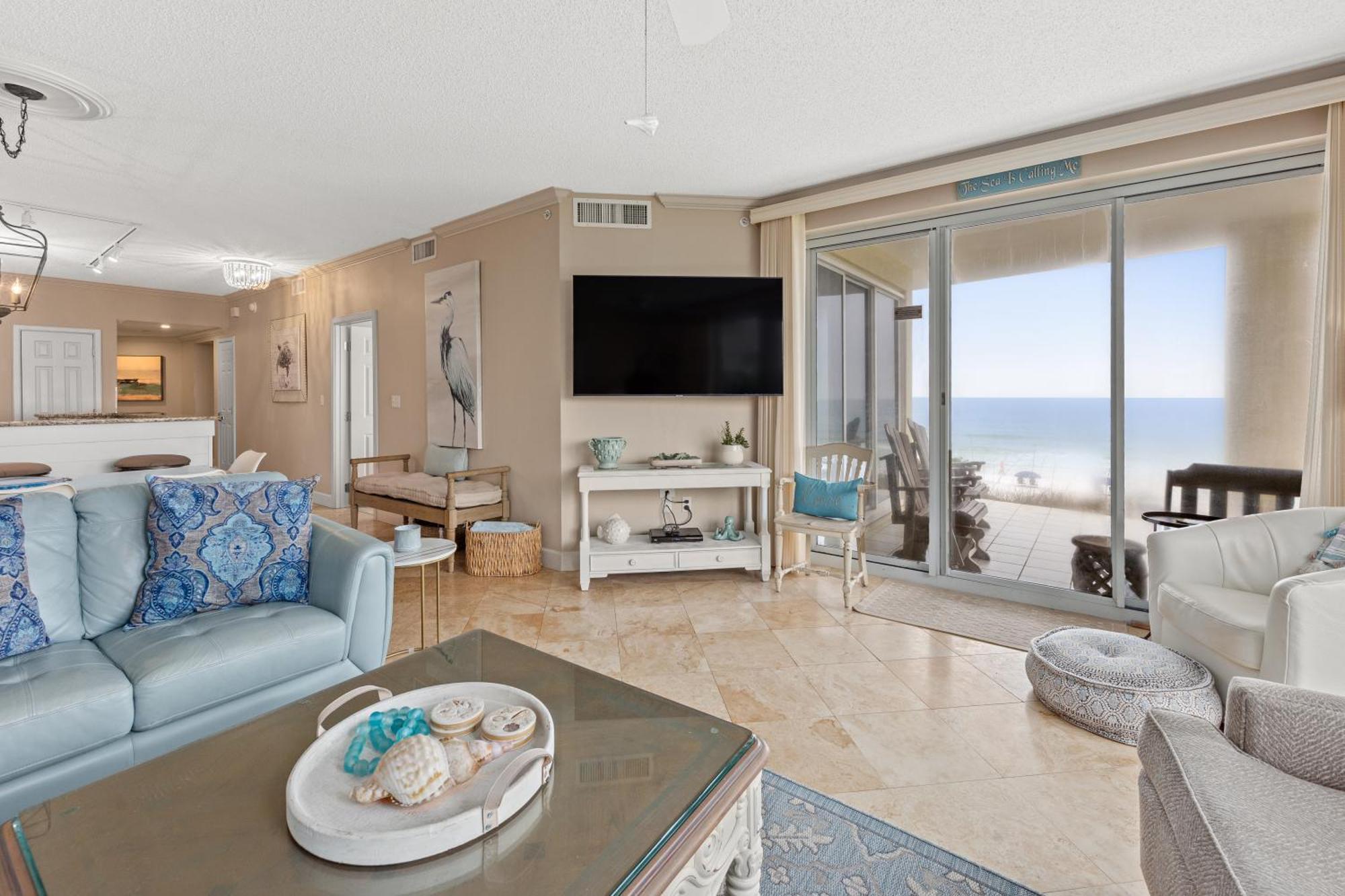 Elegant 4bd 4ba With Stunning Ocean Views And Direct & Pool Access *