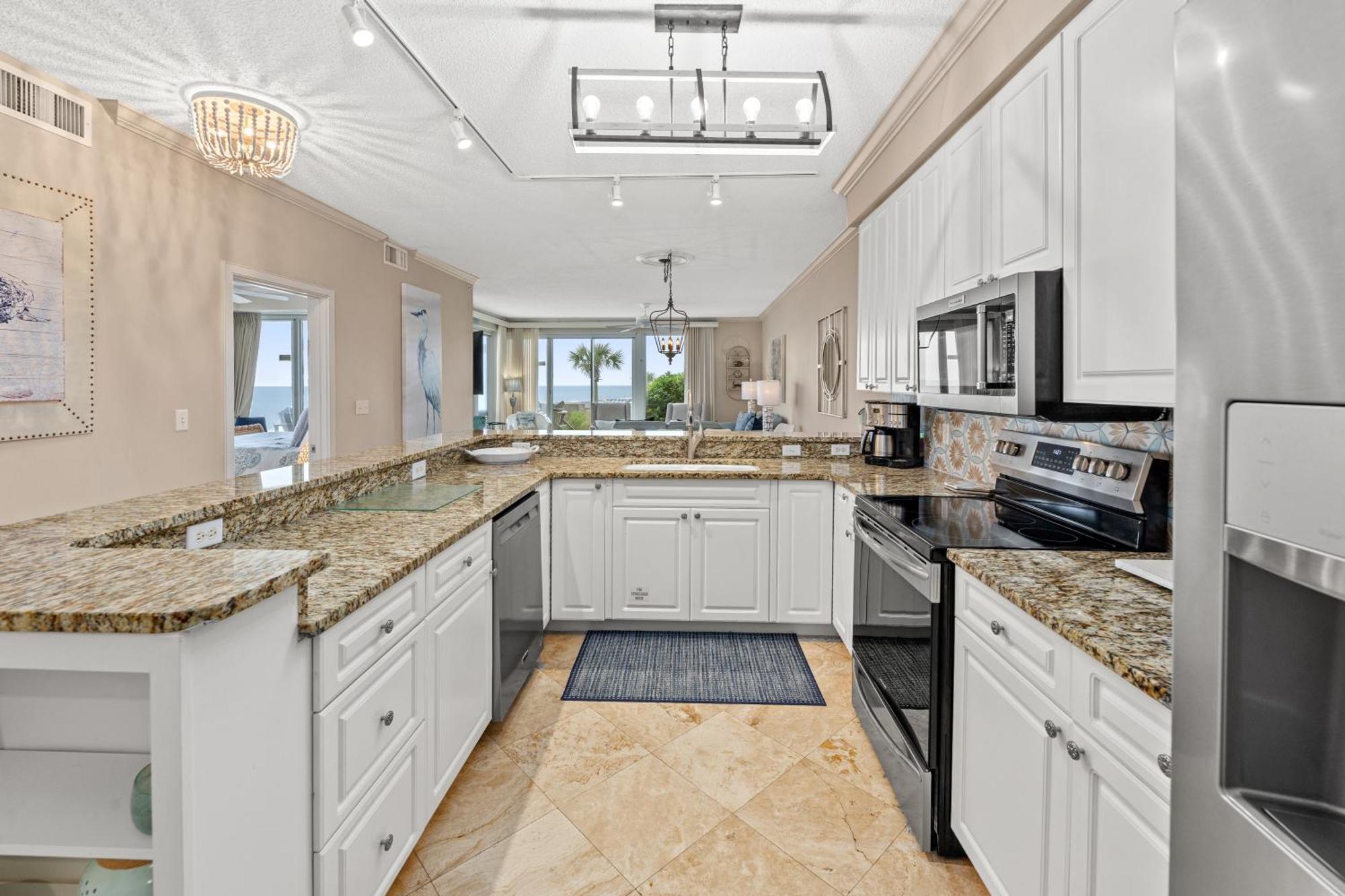 Elegant 4bd 4ba With Stunning Ocean Views And Direct & Pool Access Holiday home Destin