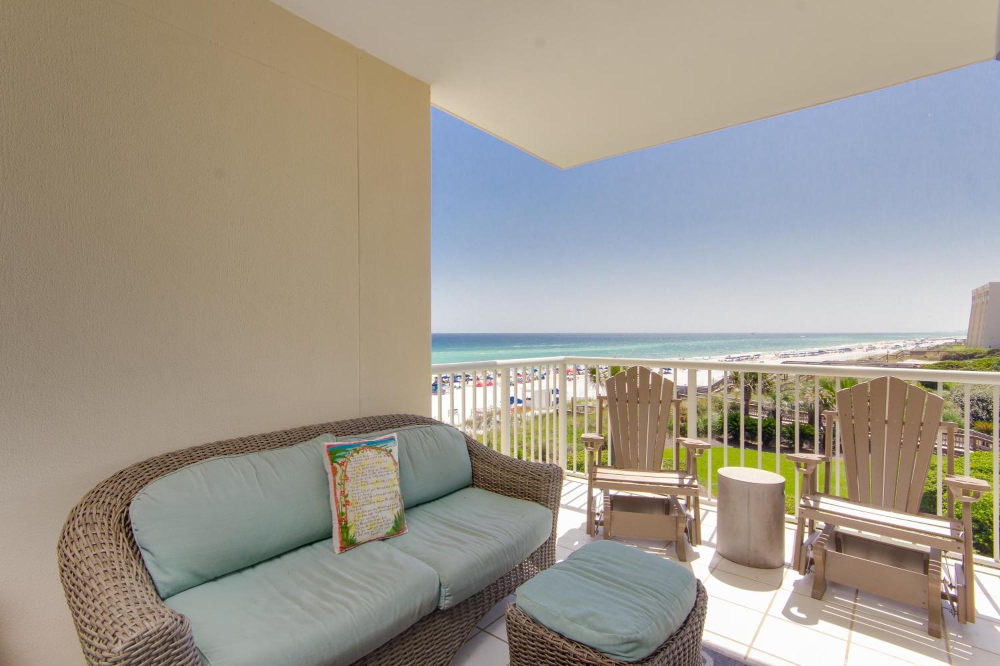 Holiday home Crescent At Miramar-gulf Front Luxury Condo-free Chairs! *