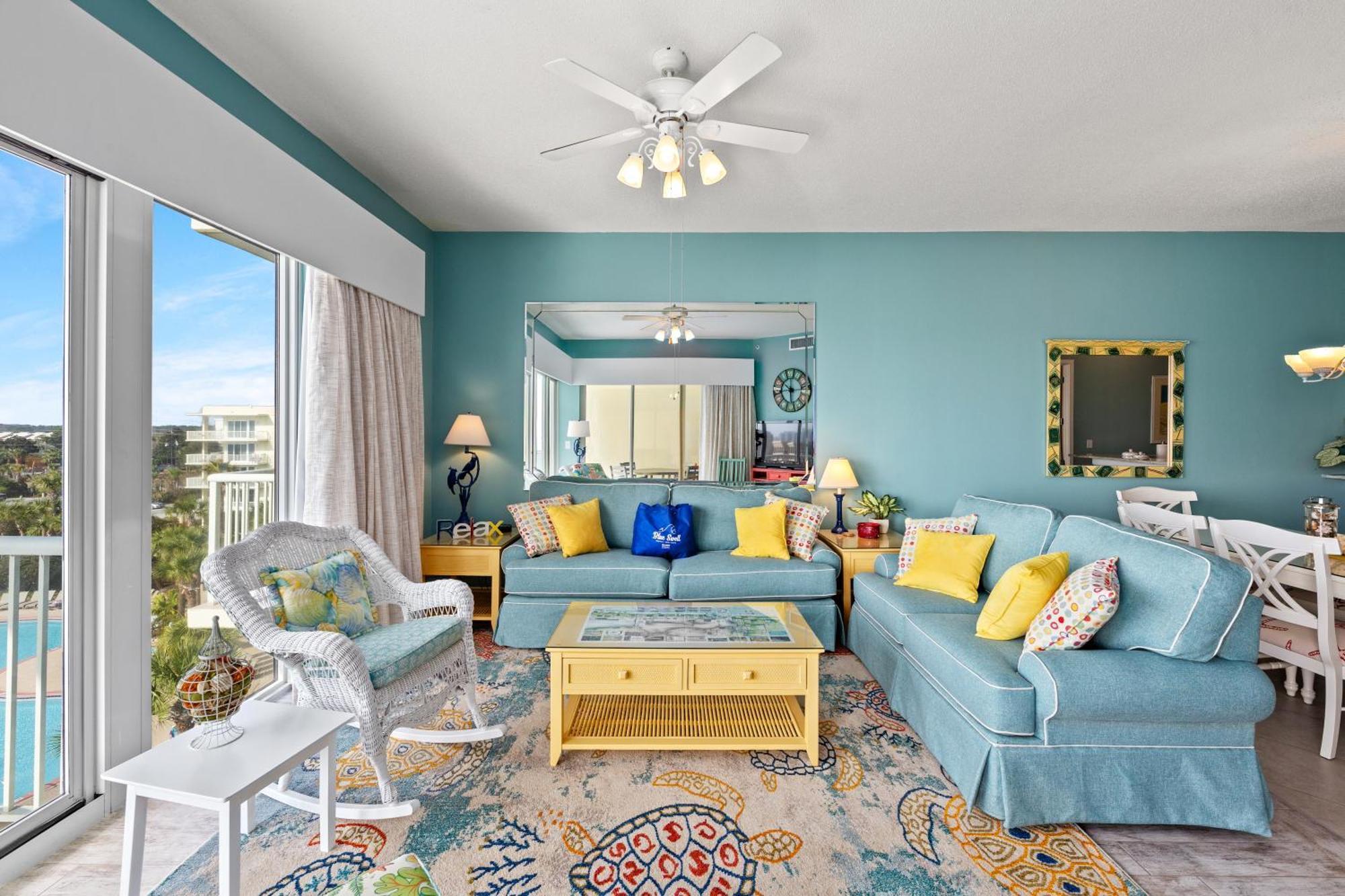 Beachfront Luxury 2bd 2ba With Balcony! Sleeps 6! Destin