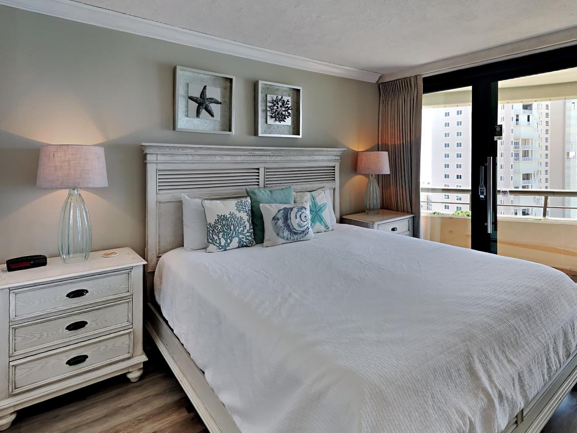 Apartment Edgewater #1402 *