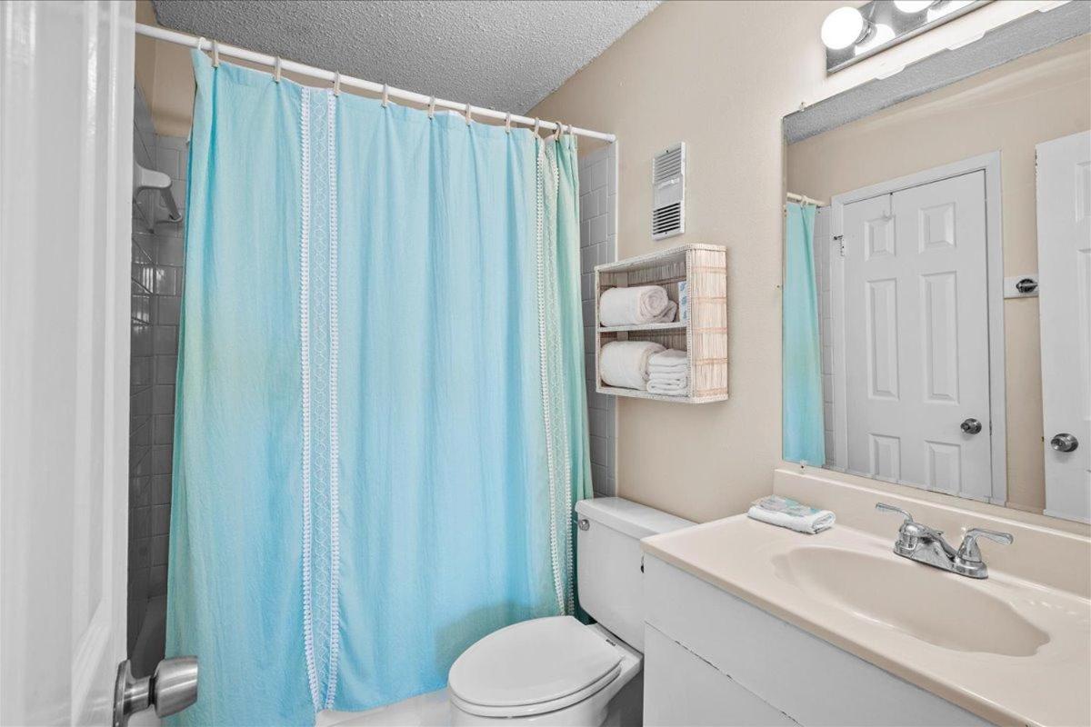 Surf And Racquet Unit 520 Destin