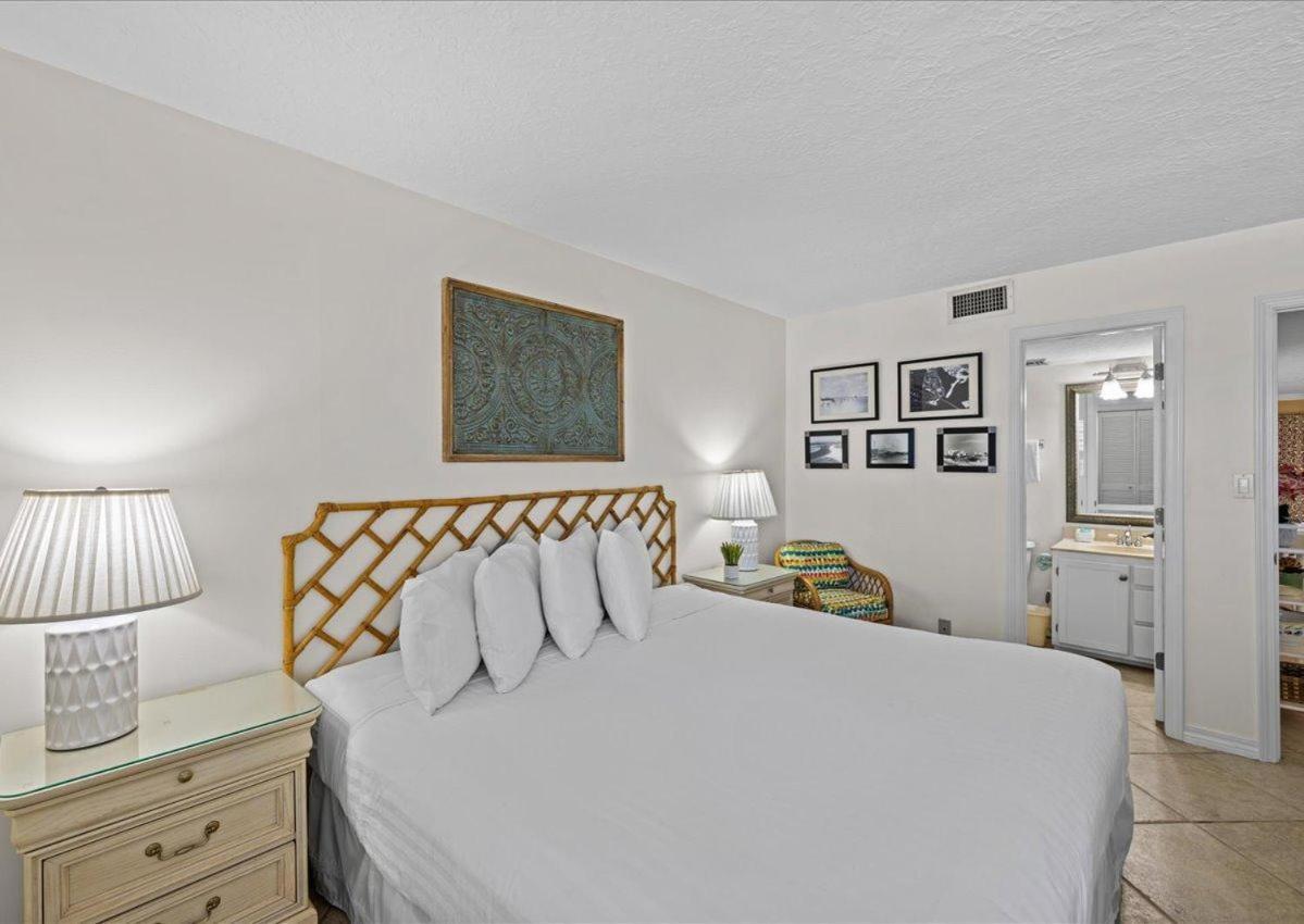 Holiday home Surf And Racquet Unit 702 Destin