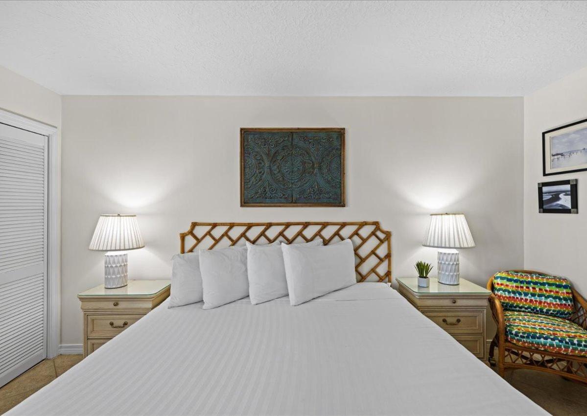 Surf And Racquet Unit 702 Holiday home Destin