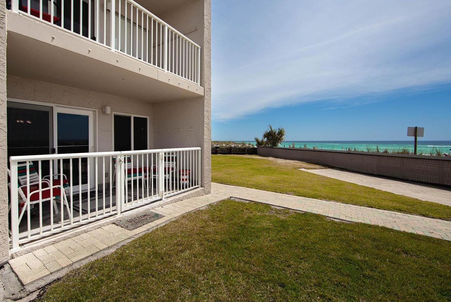 Holiday home Surf And Racquet Unit 122 Destin