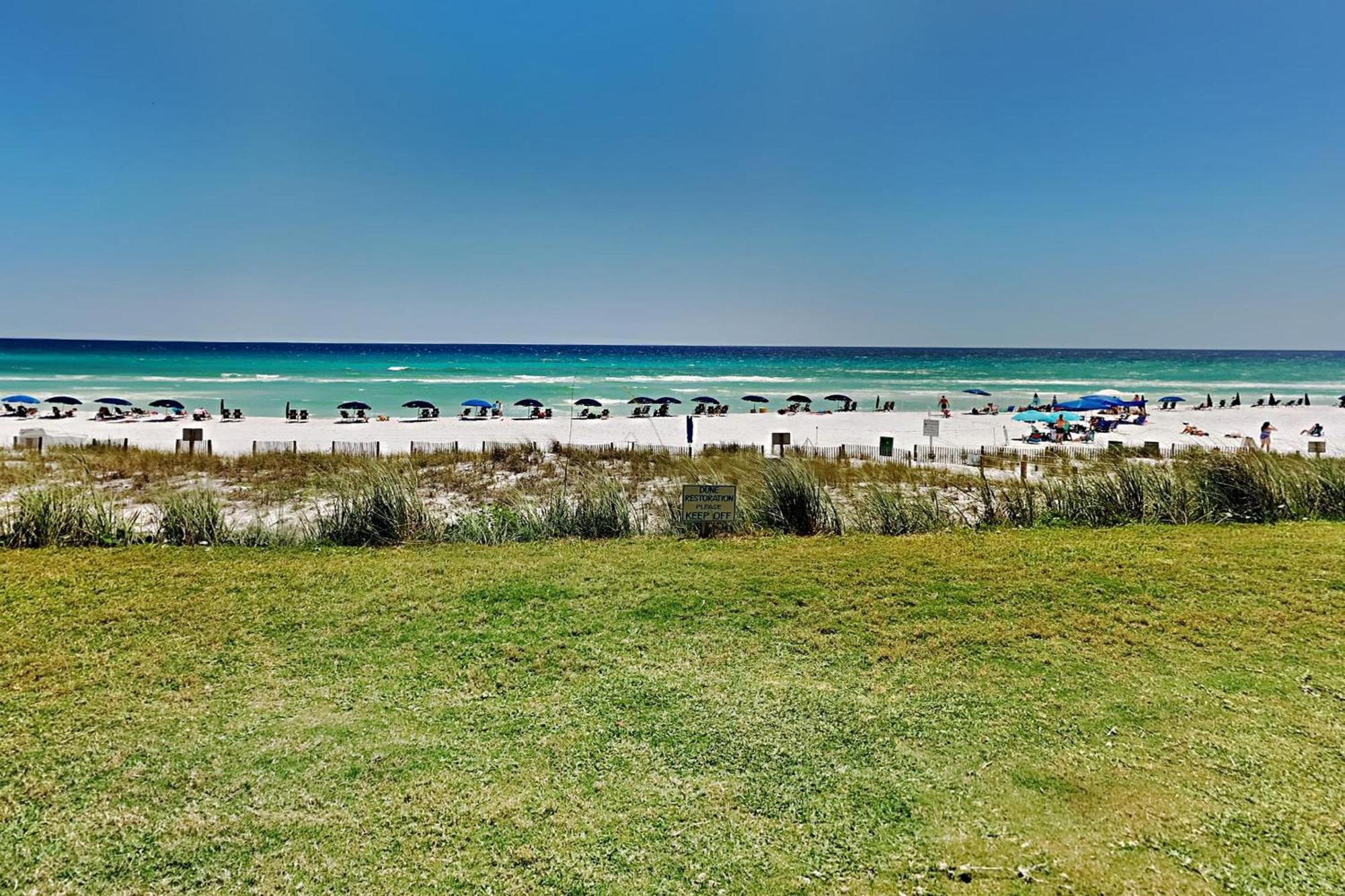 Stunning In With Outdoor Swimming Pool And 3 Bedrooms Destin