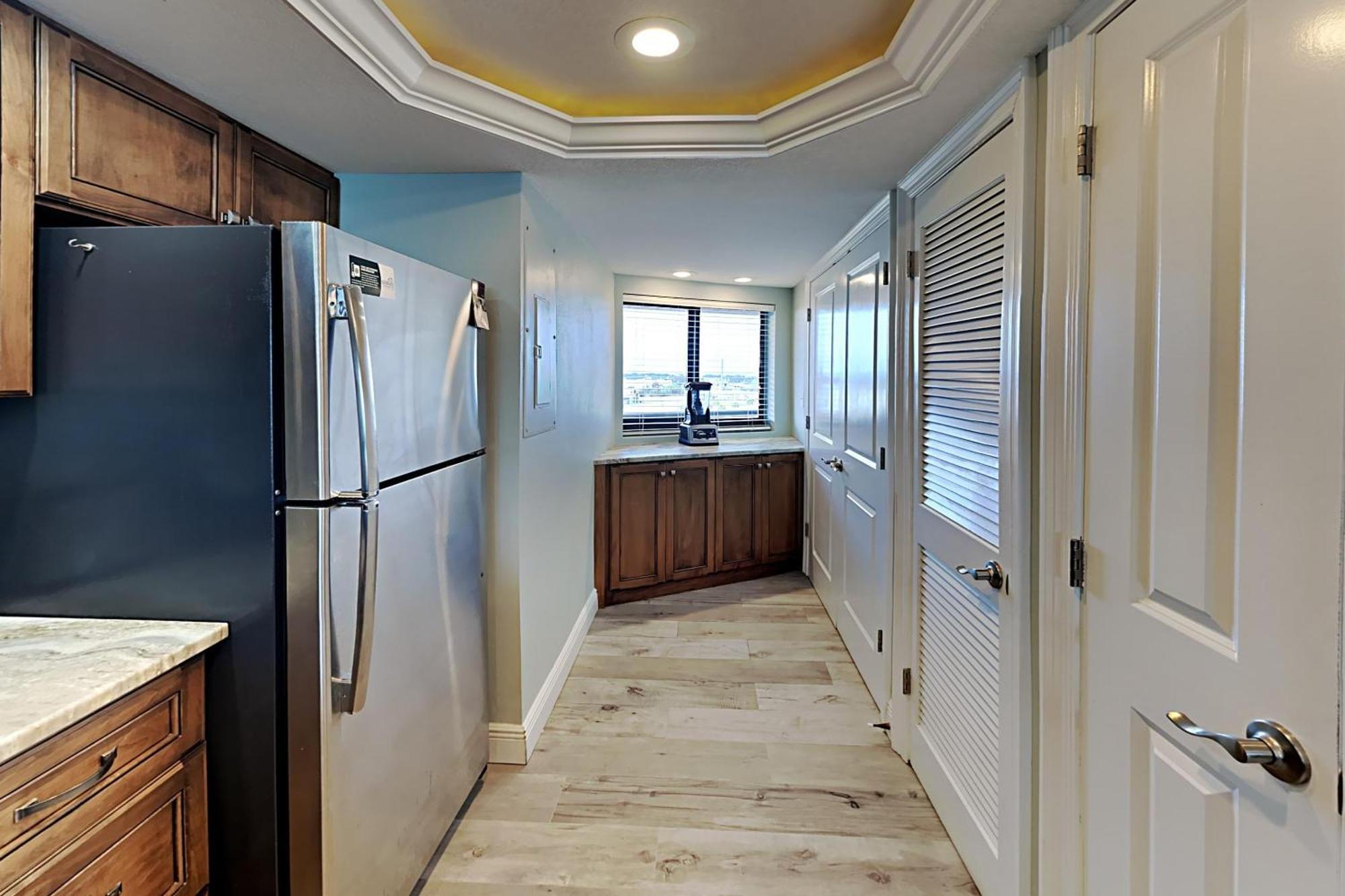 Awesome In Miramar With Outdoor Swimming Pool And 2 Bedrooms