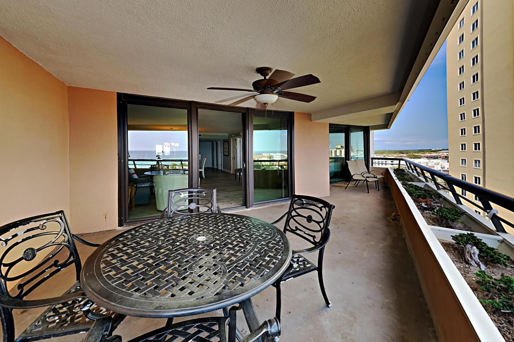 Awesome In Miramar With Outdoor Swimming Pool And 2 Bedrooms Destin