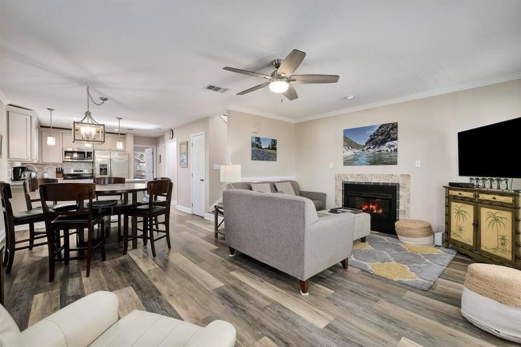 4 Bedroom - 3 Ba Private Pool Putting * Destin