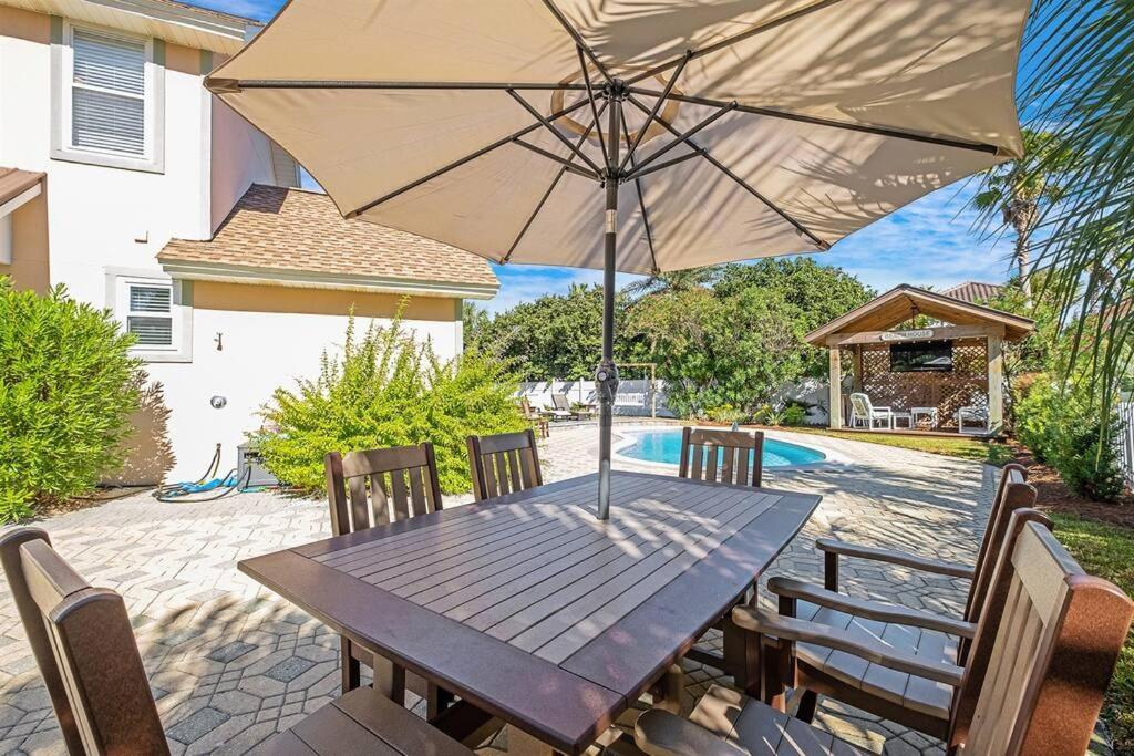 Holiday home 4 Bedroom - 3 Ba Private Pool Putting Destin