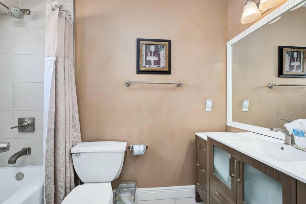 4 Bedroom - 3 Ba Private Pool Putting *