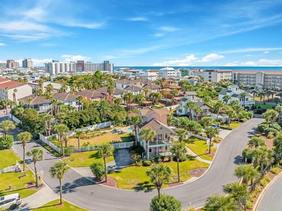 4 Bedroom - 3 Ba Private Pool Putting * Destin