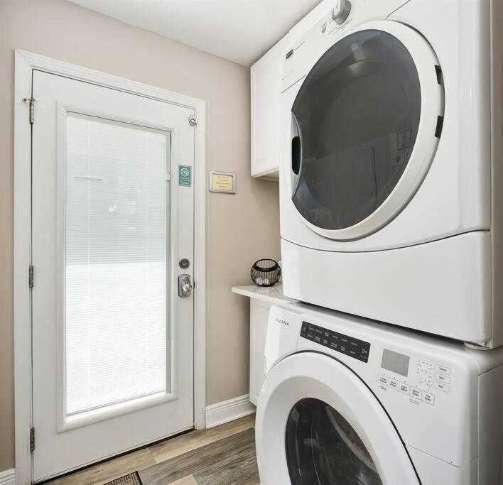 Holiday home 4 Bedroom - 3 Ba Private Pool Putting Destin