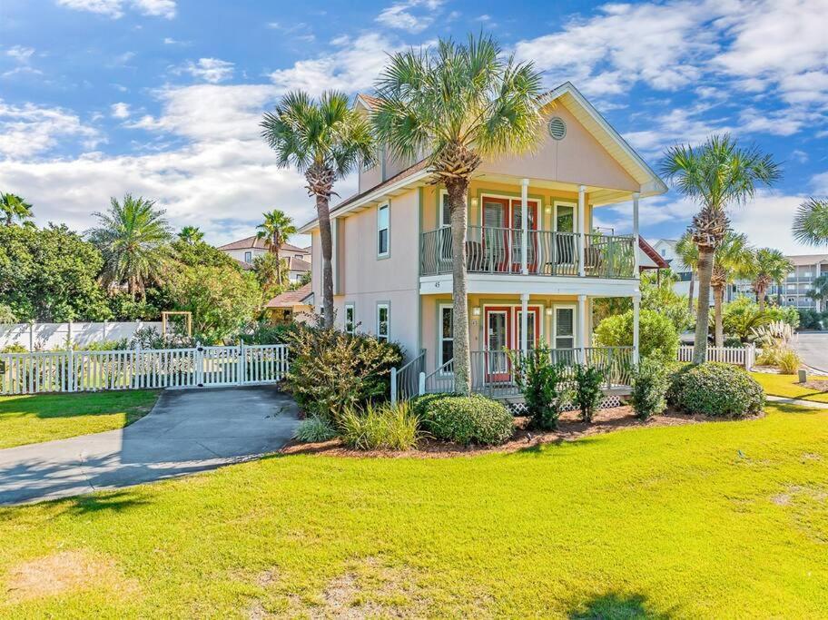 Holiday home 4 Bedroom - 3 Ba Private Pool Putting Destin