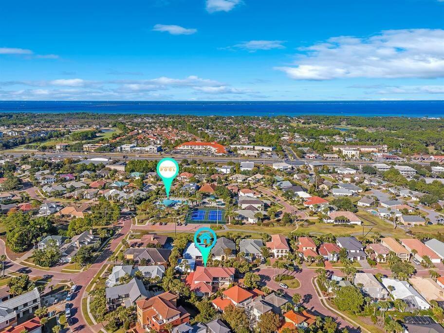 Seas The Day Destiny East Neighborhood Private Holiday home