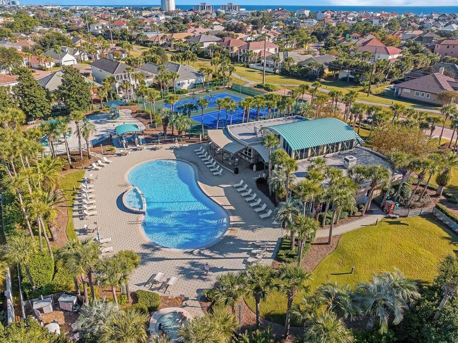 Seas The Day Destiny East Neighborhood Private Destin