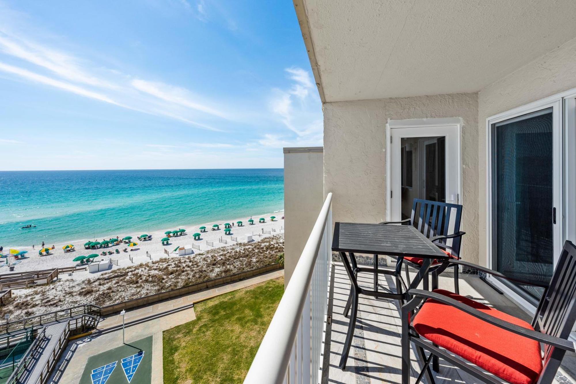Surf And Racquet Unit 705 * Destin