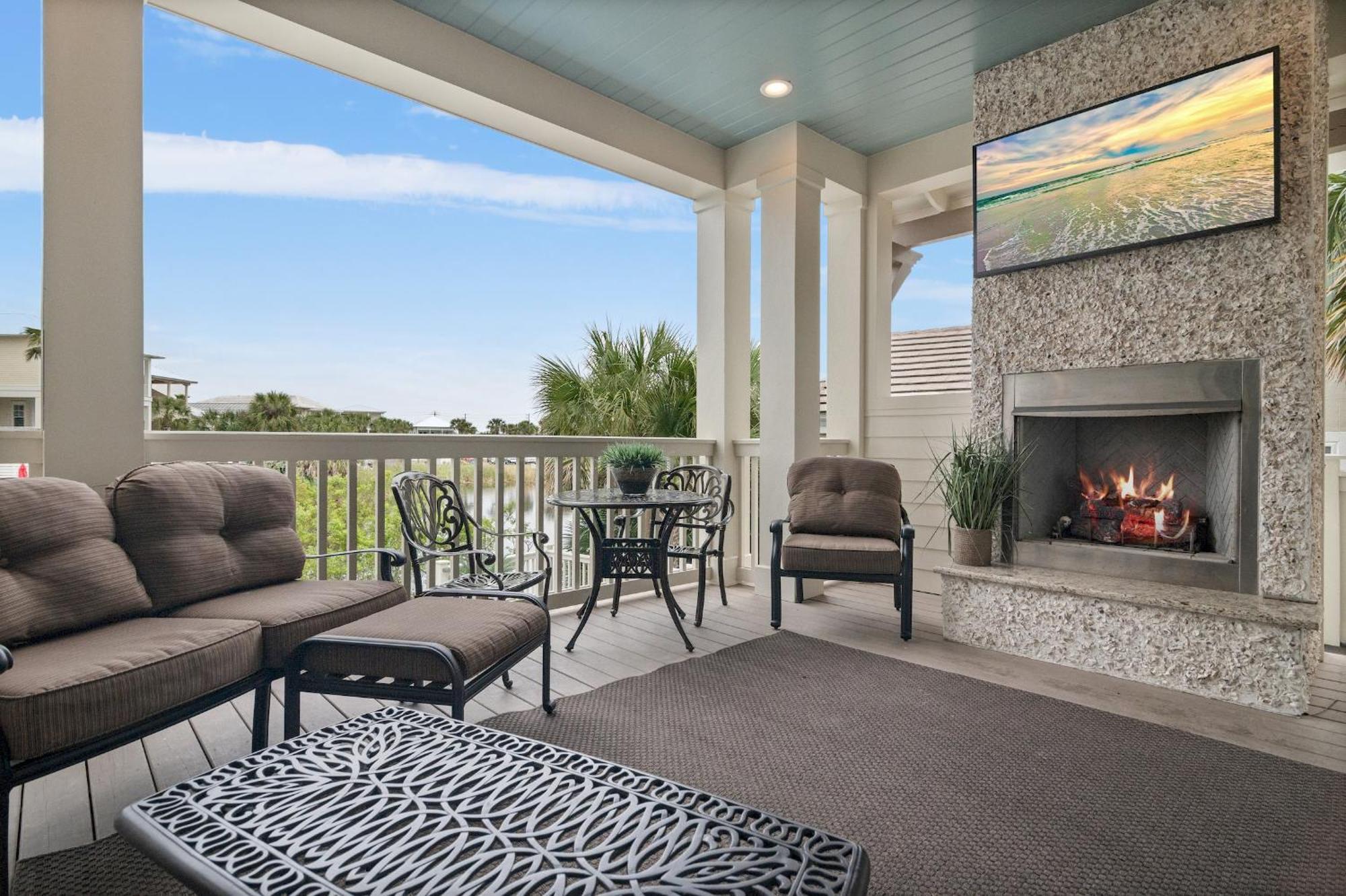 Living The Dream At Pointe Holiday home *