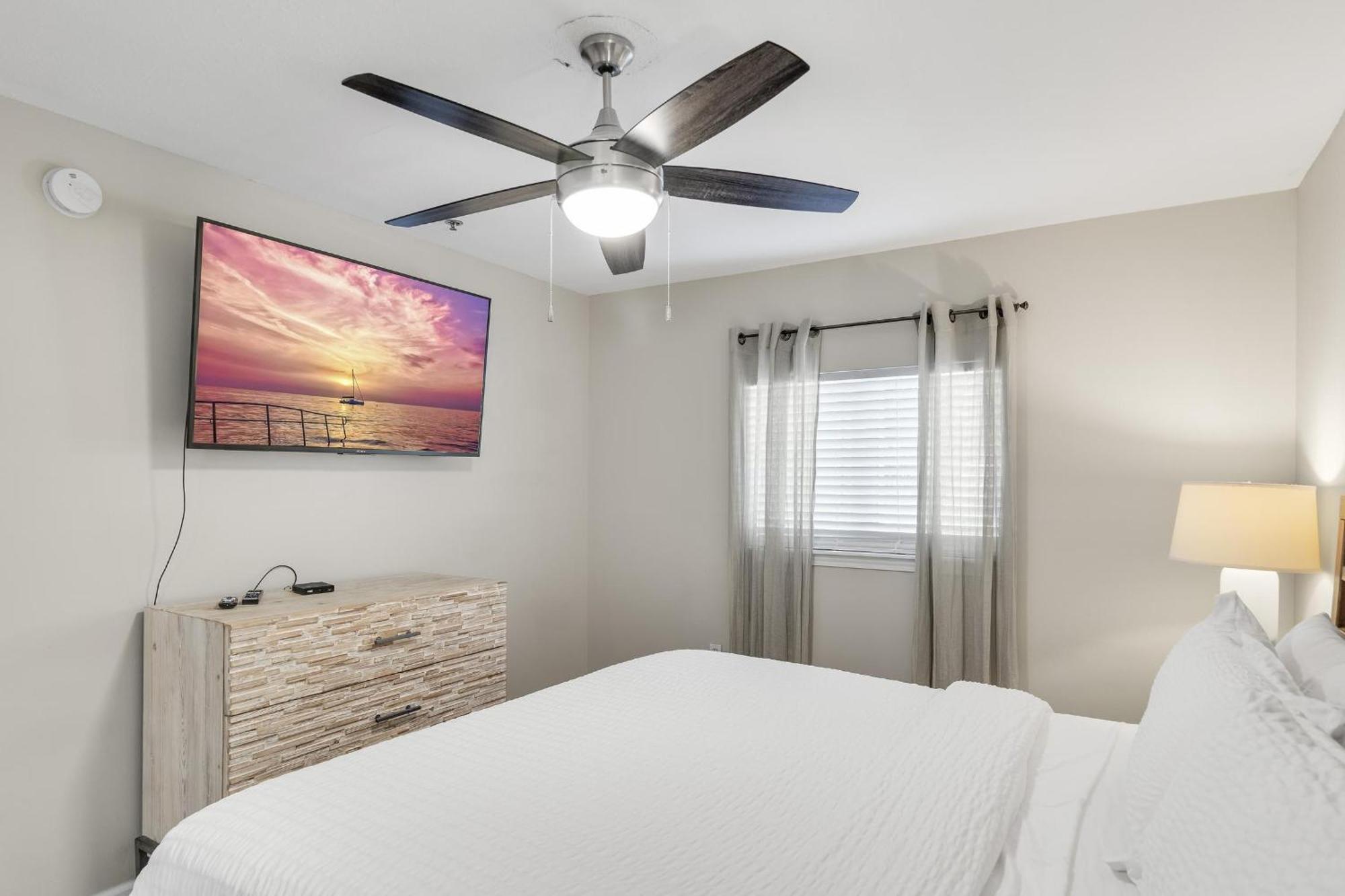 Windancer 211 * Destin
