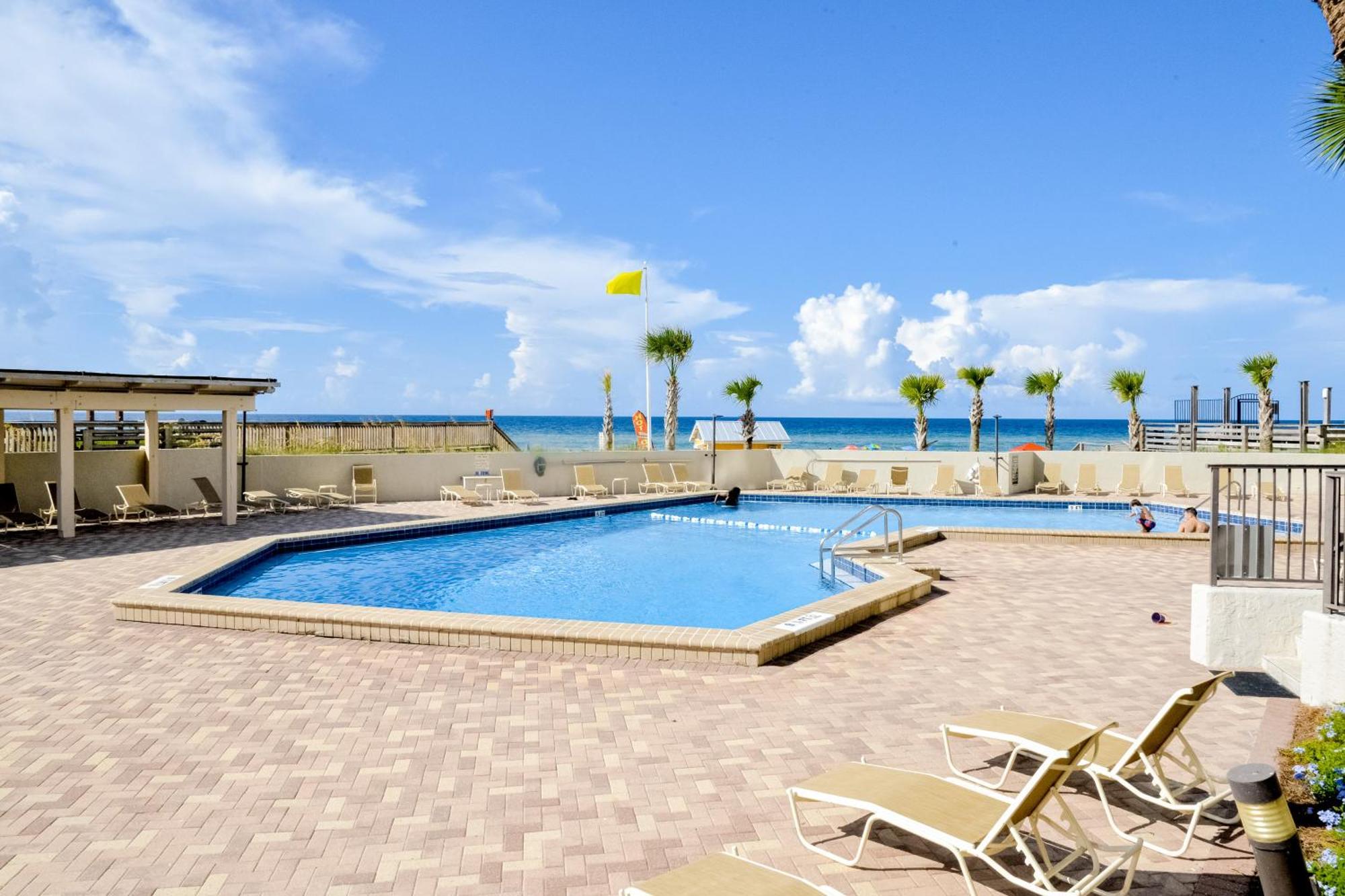 Baytowne Wharf - Pilot House #115/#117 Combo * Destin