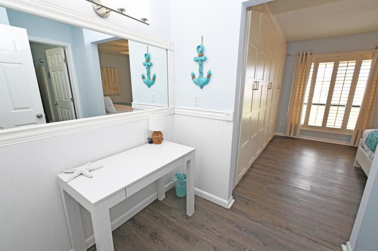 Sandpiper Cove Unit 3205 Two Bedroom On The Canal Holiday home *