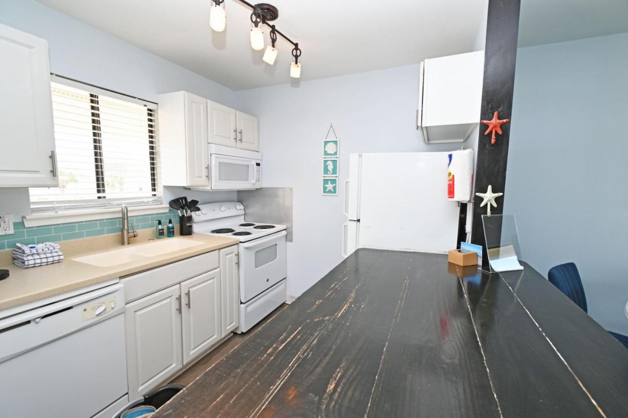 Sandpiper Cove Unit 3205 Two Bedroom On The Canal Holiday home