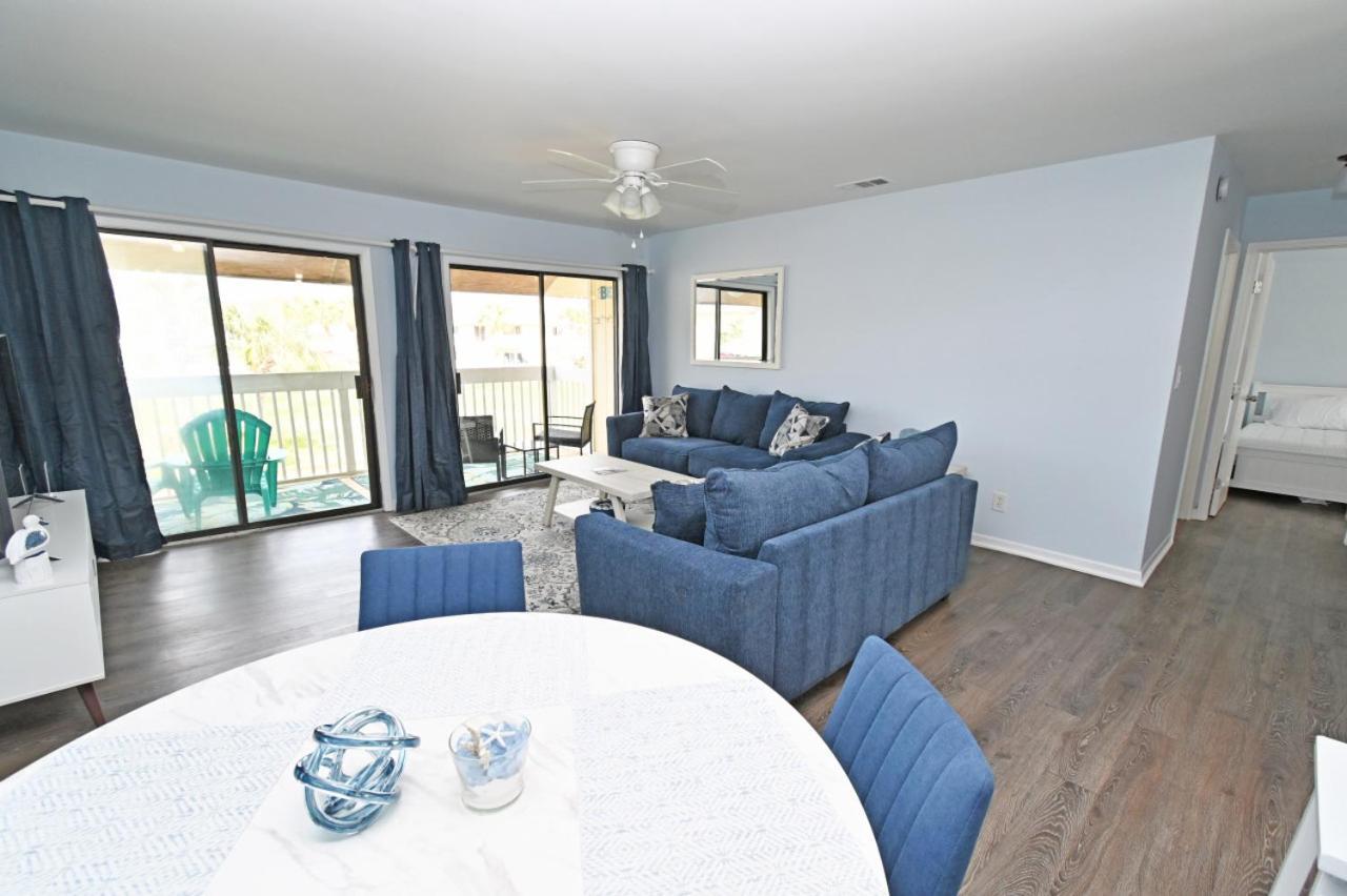Sandpiper Cove Unit 3205 Two Bedroom On The Canal Holiday home *