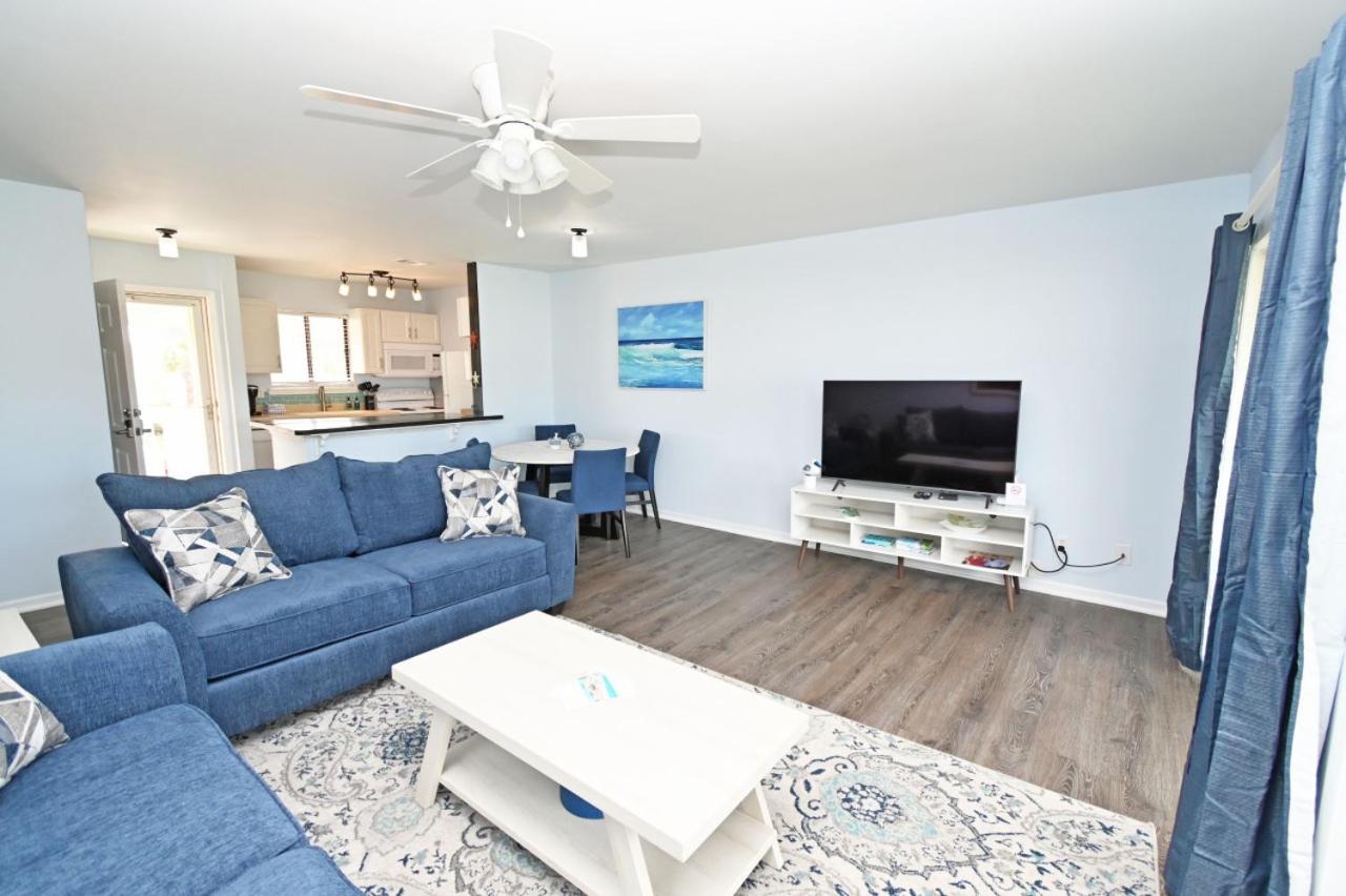 Sandpiper Cove Unit 3205 Two Bedroom On The Canal Holiday home Destin
