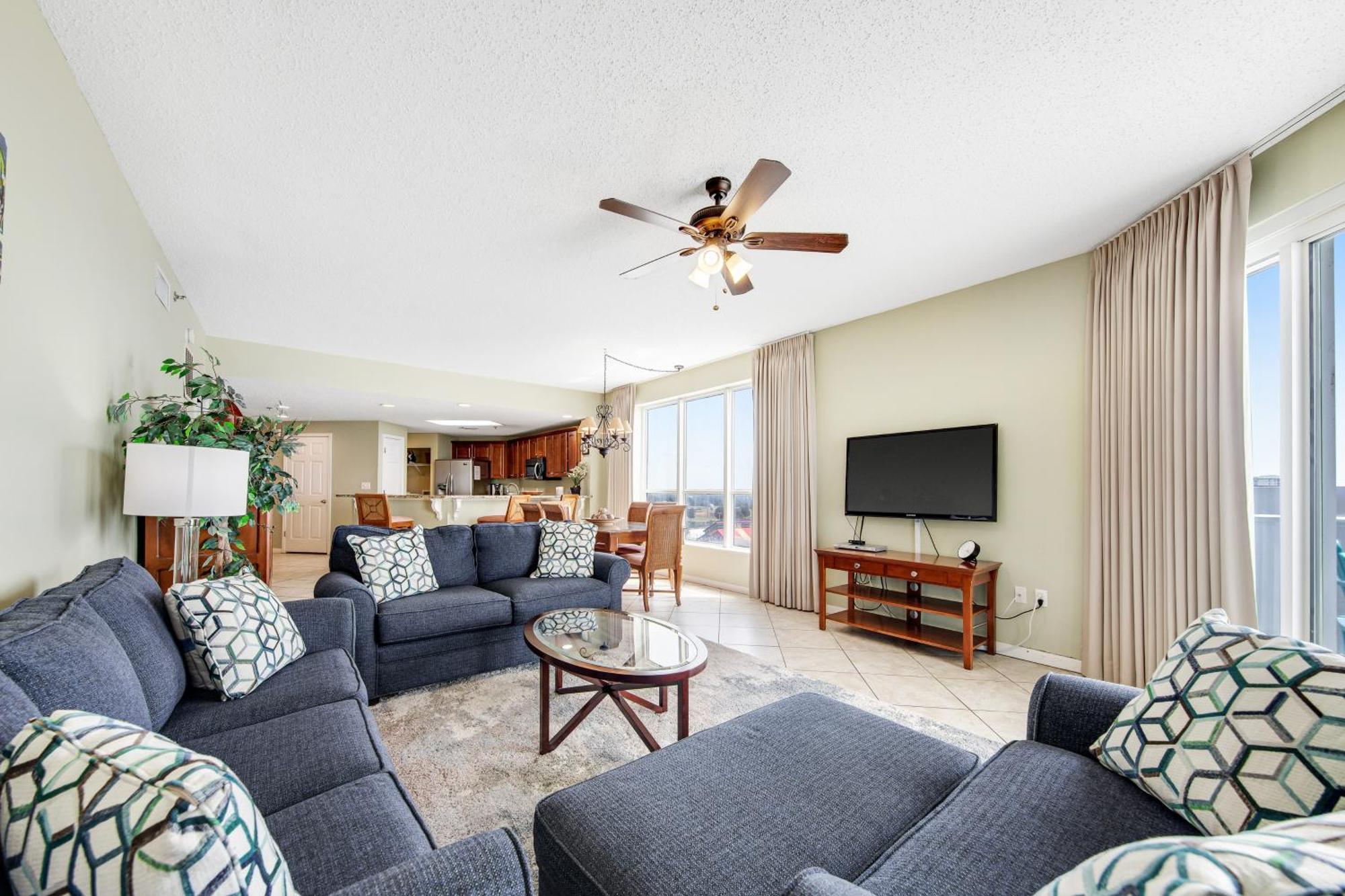 Sterling Sands 701 Apartment *