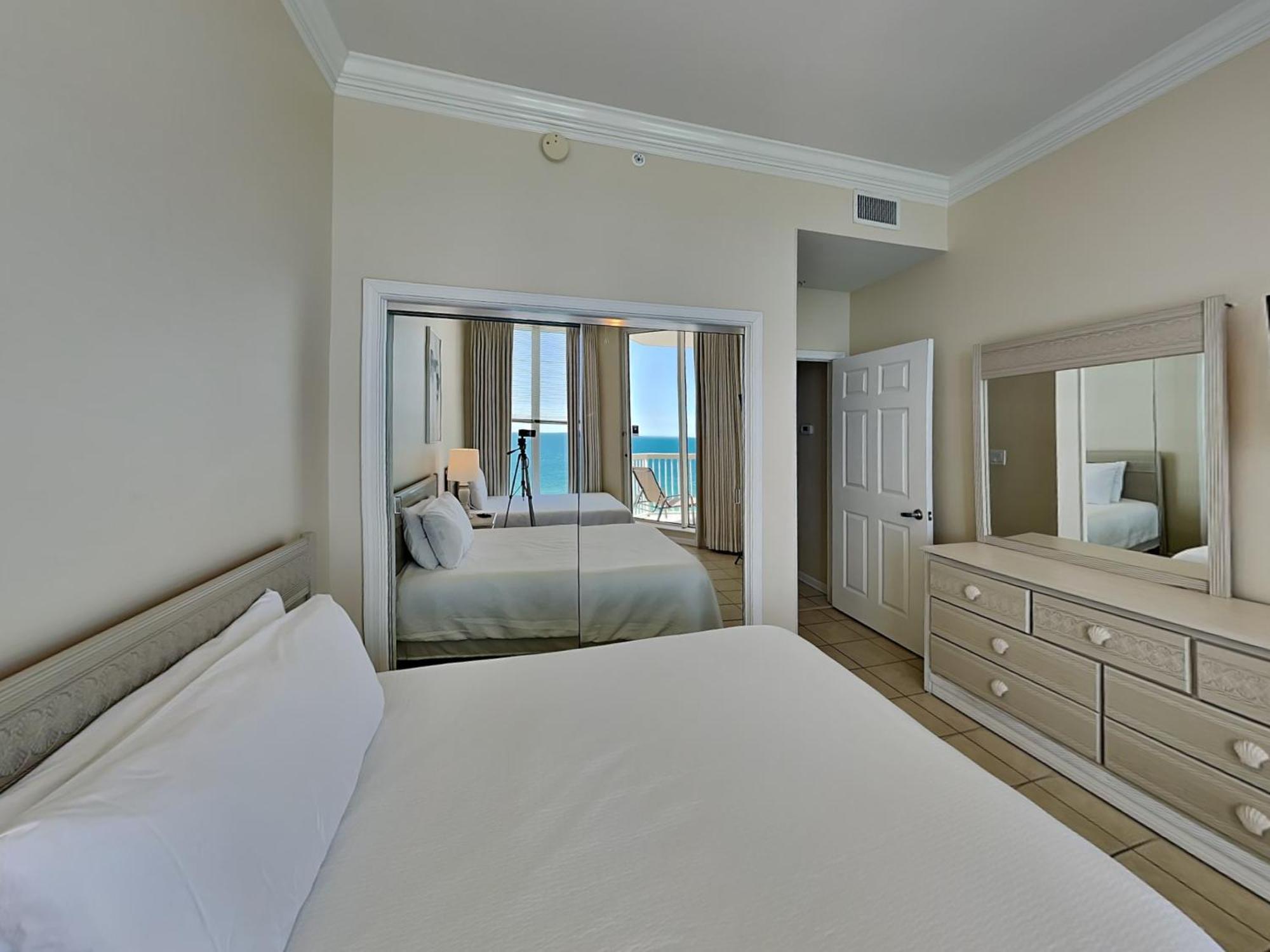 Silver Towers 1805e