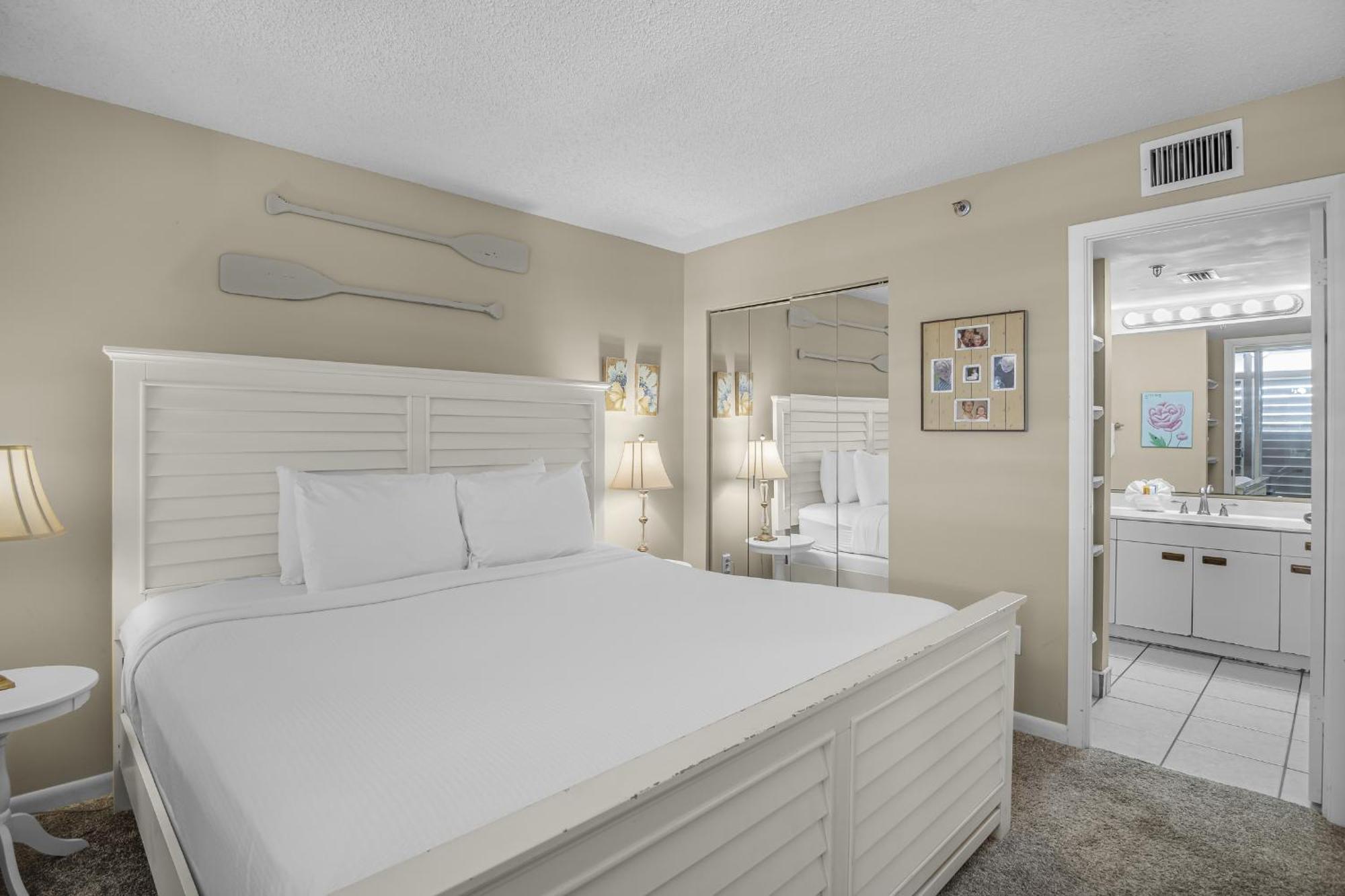 Magnolia House 208 At Pointe *