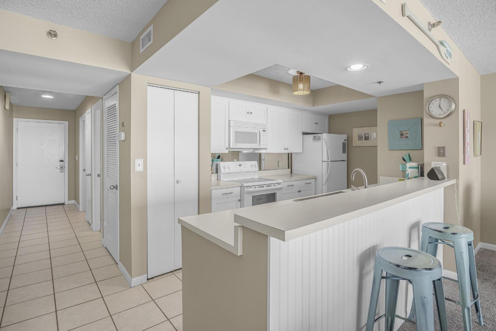Magnolia House 208 At Pointe Apartment