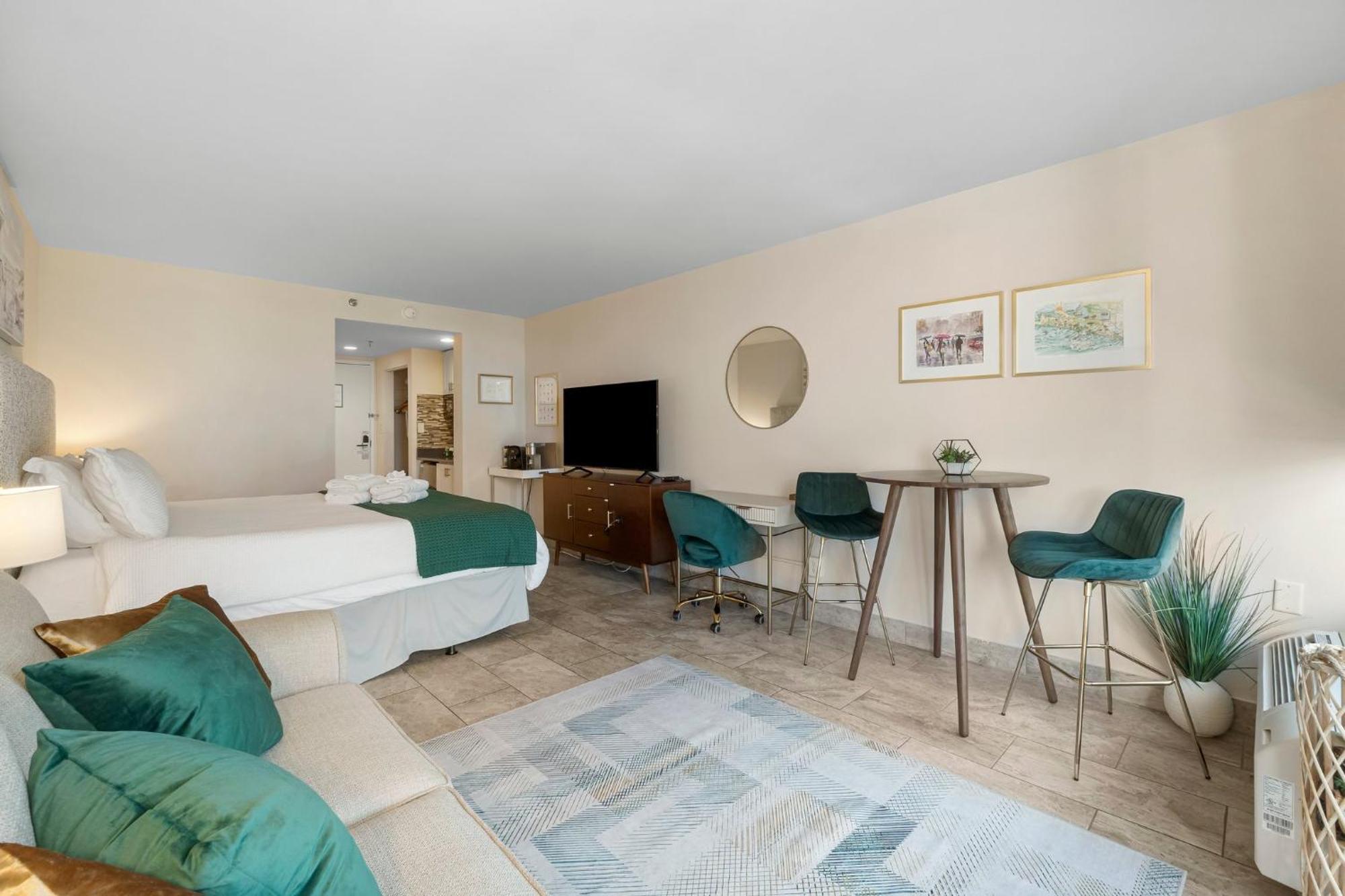 Sandestin Bayfront With Balcony And Breathtaking Views Apartment
